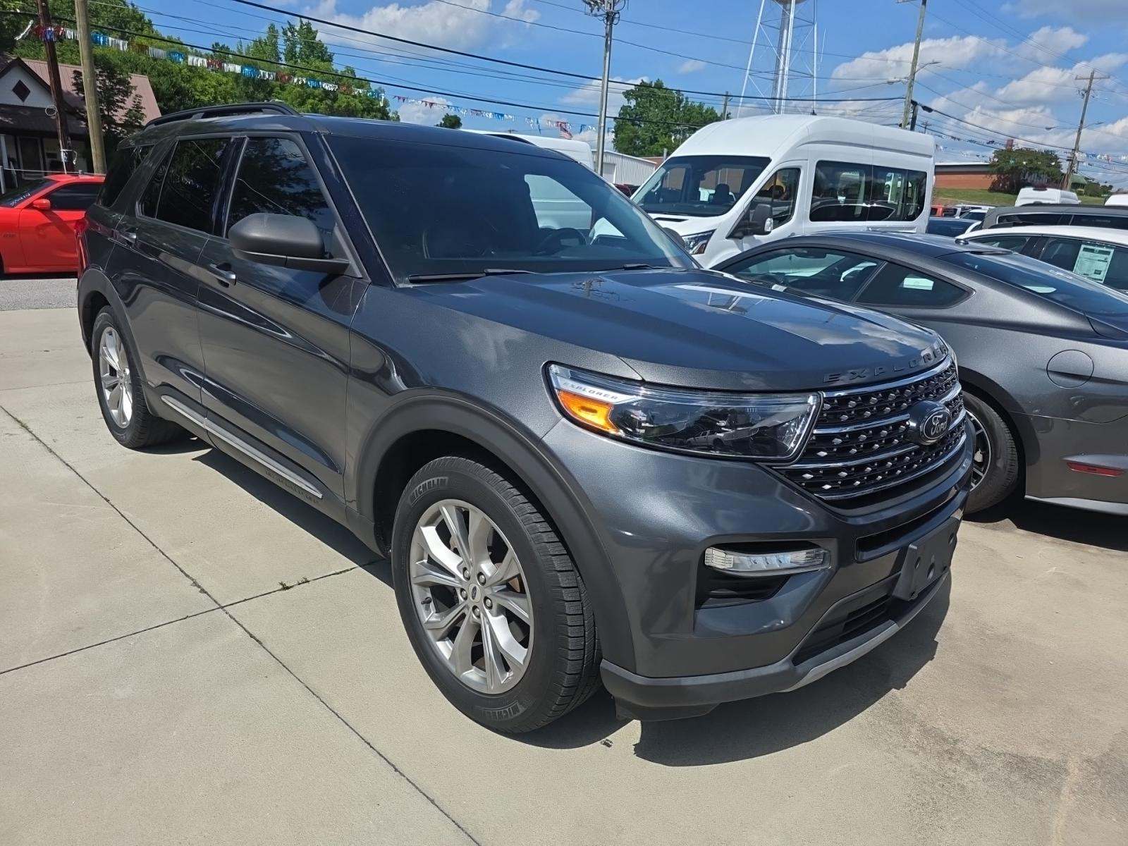 FORD EXPLORER - 4