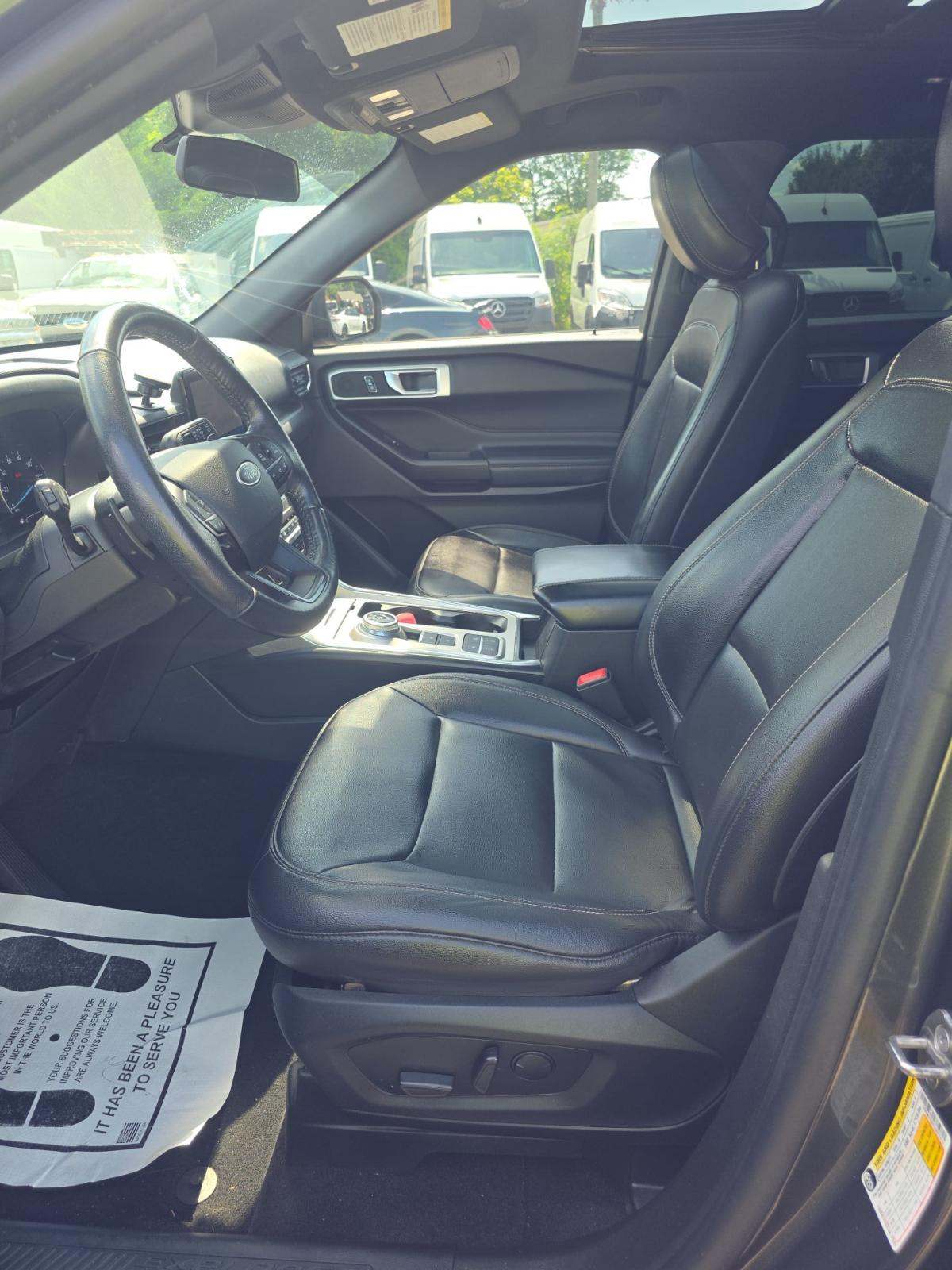 FORD EXPLORER - 6