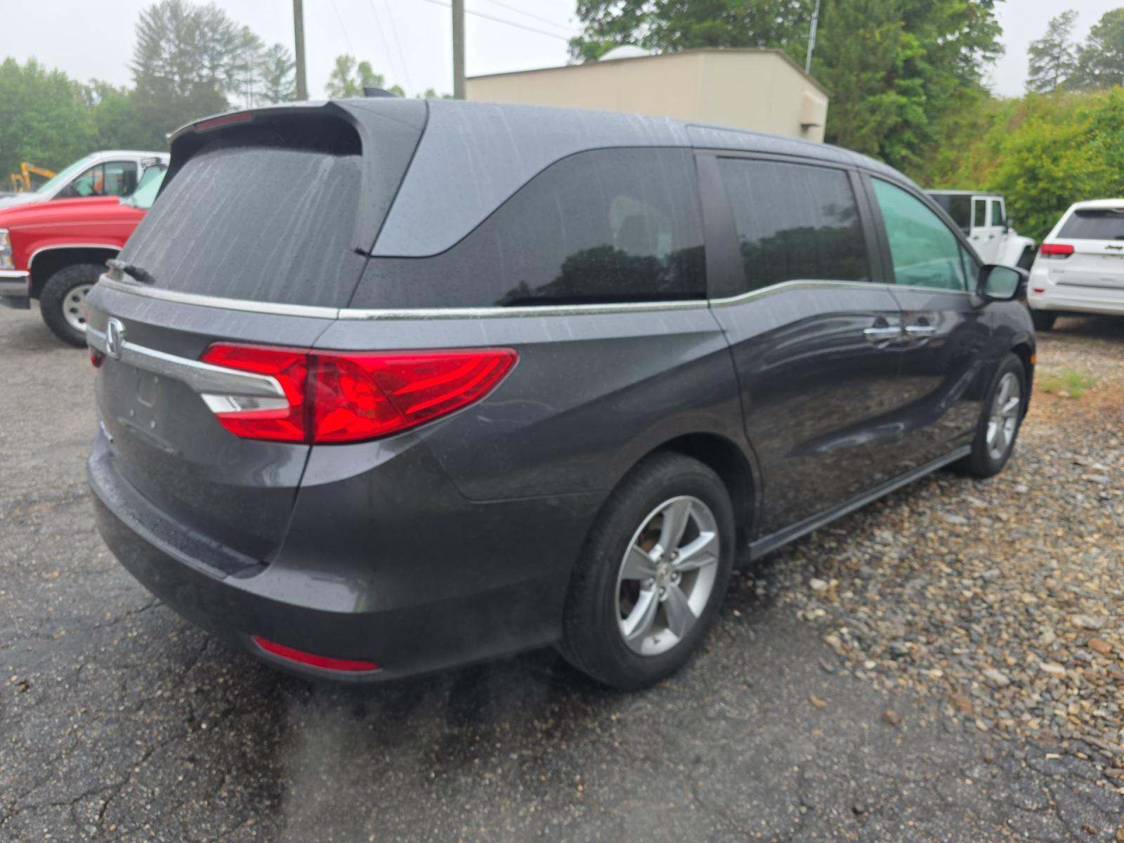 2018 Honda Odyssey EX-L FWD