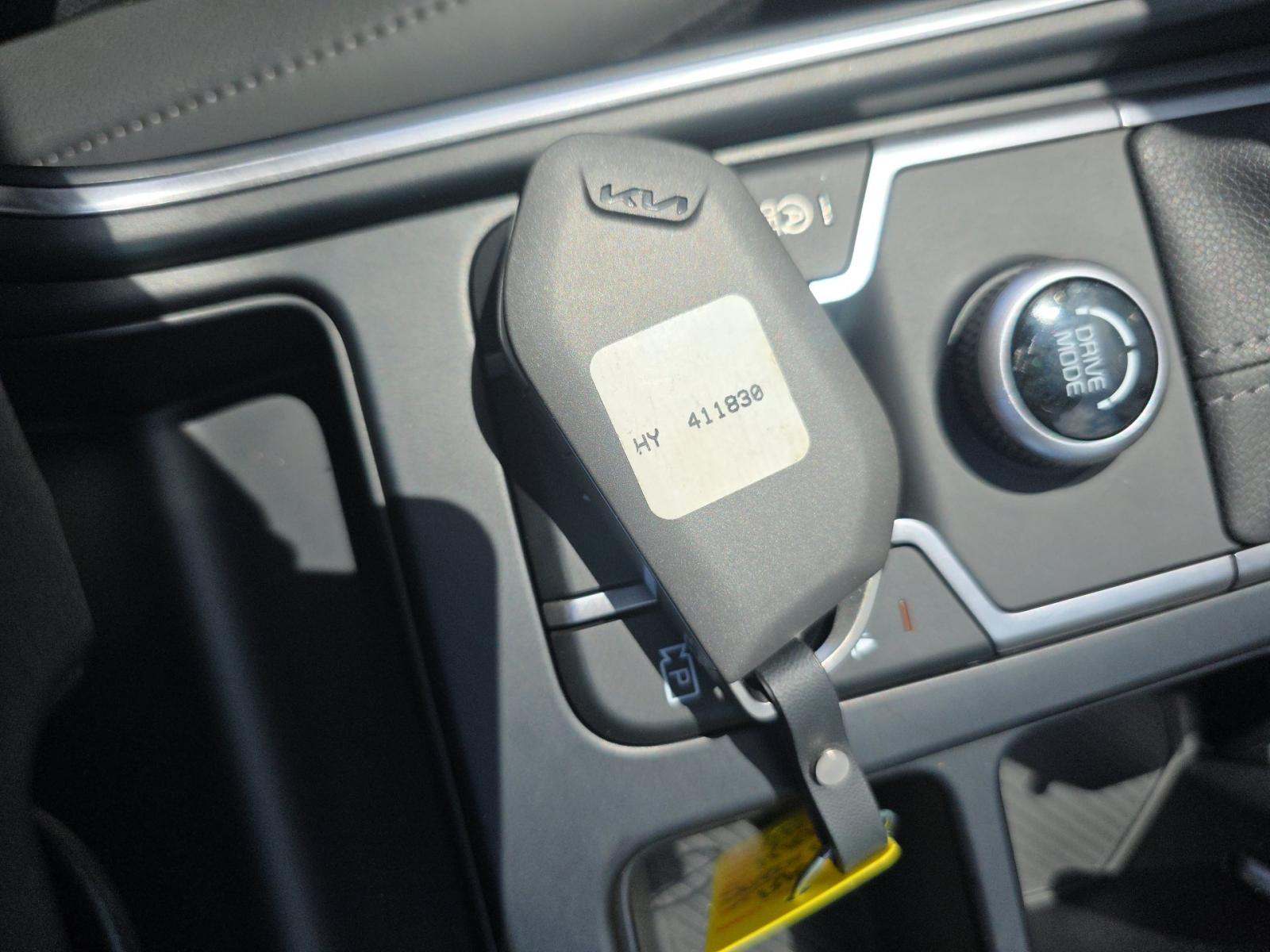2026 Kia Sorento S FWD