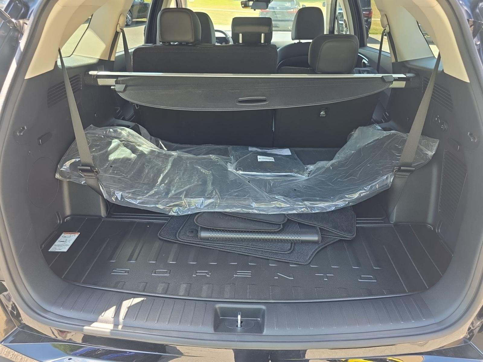 2026 Kia Sorento S FWD