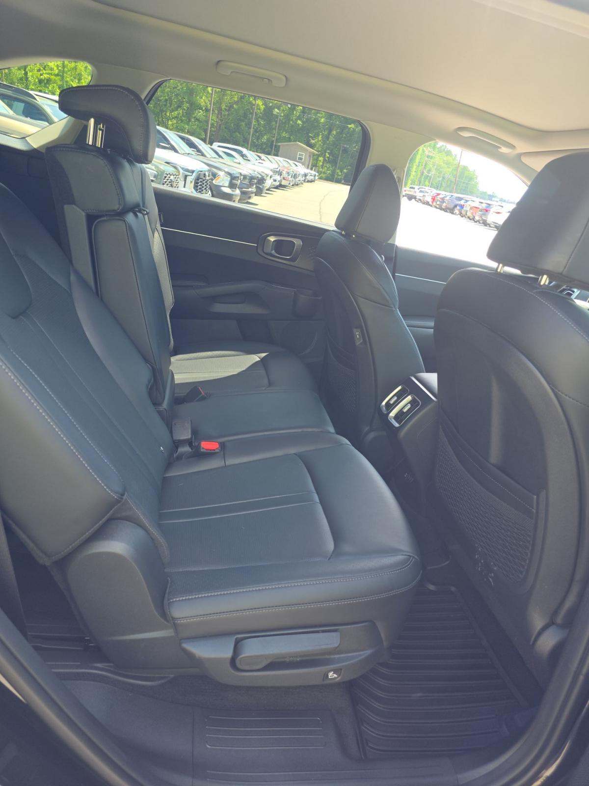 2026 Kia Sorento S FWD
