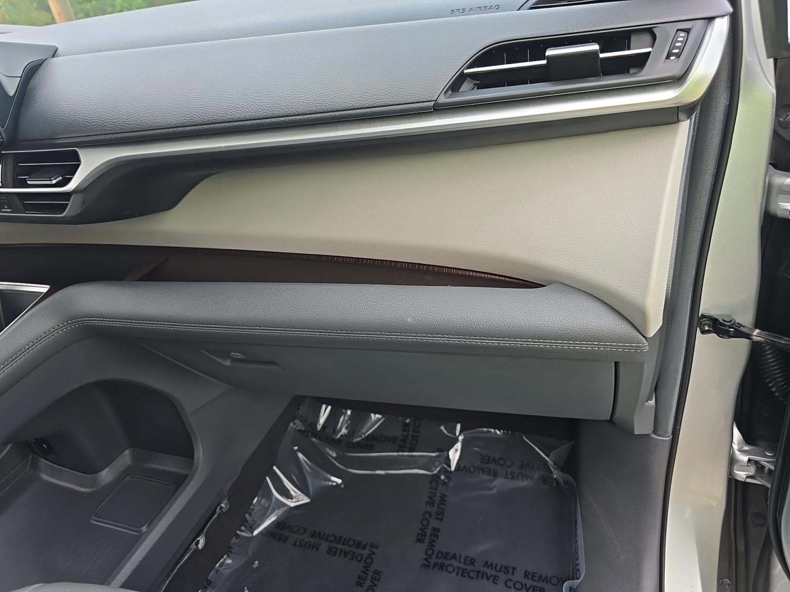 2024 Toyota Sienna XLE FWD