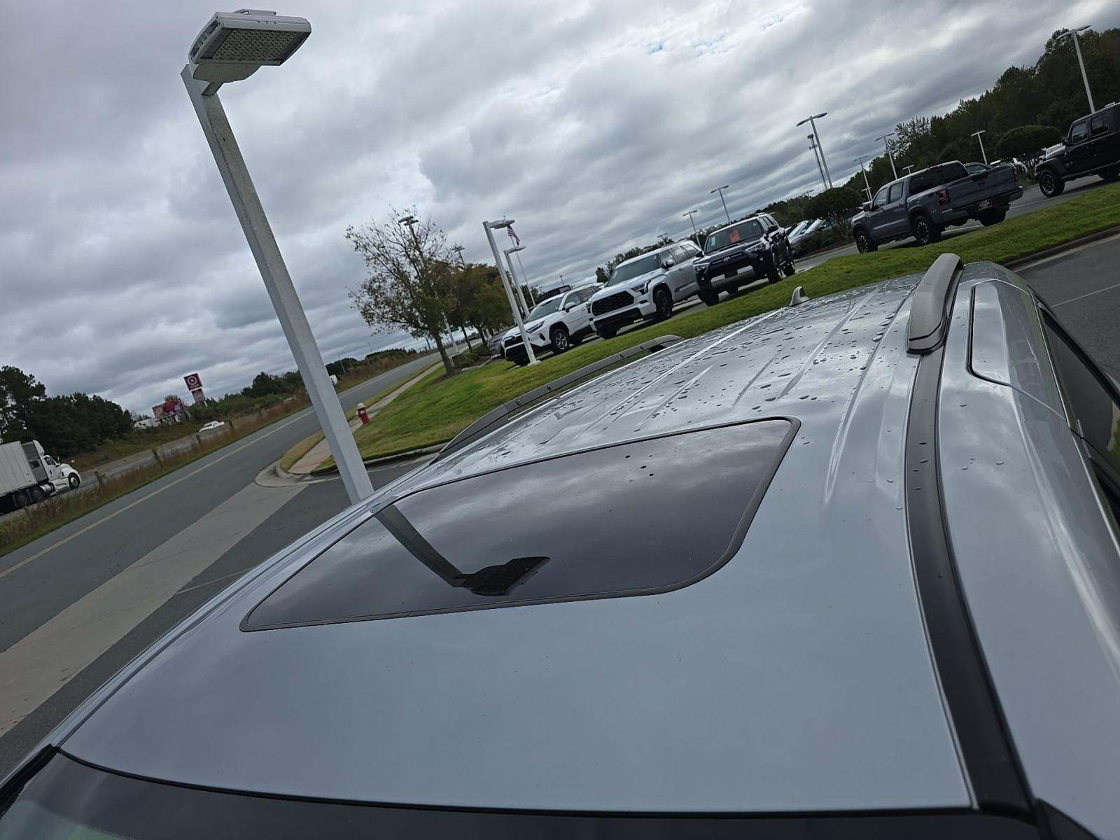 2024 Toyota Sienna XLE FWD