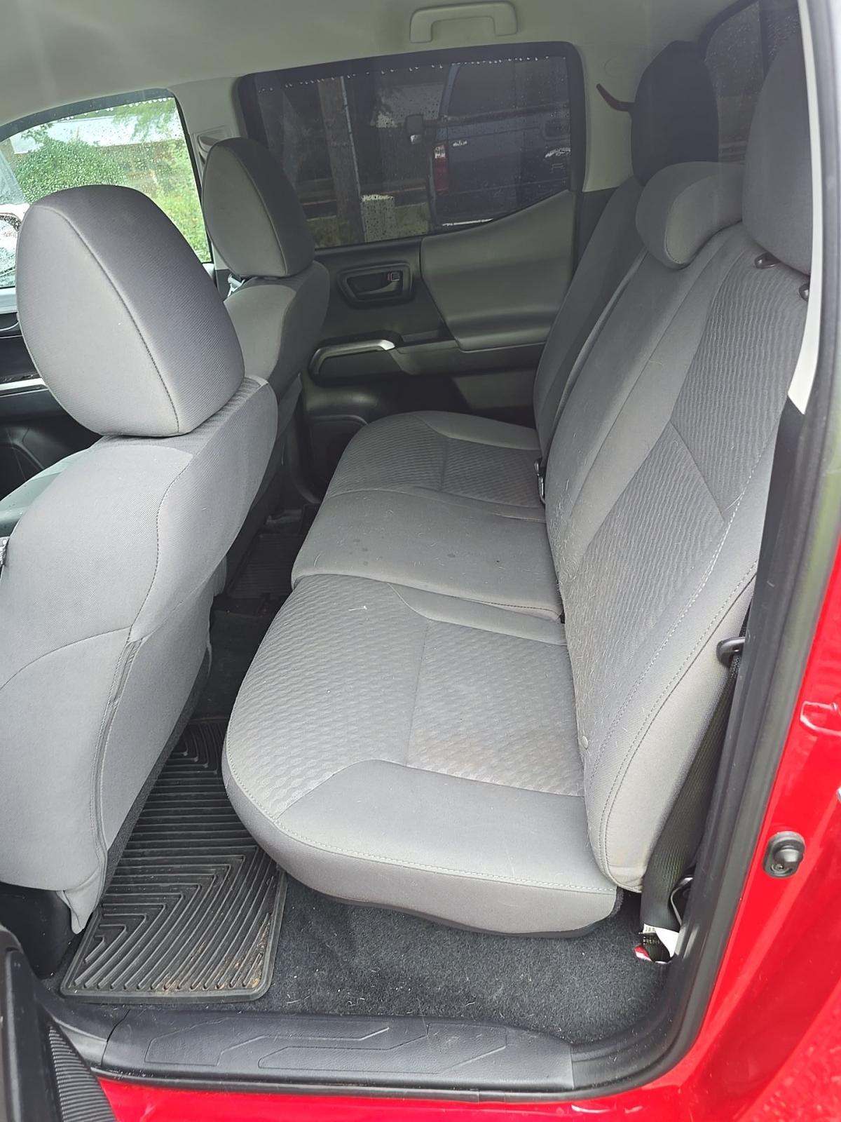 2021 Toyota Tacoma SR5 AWD