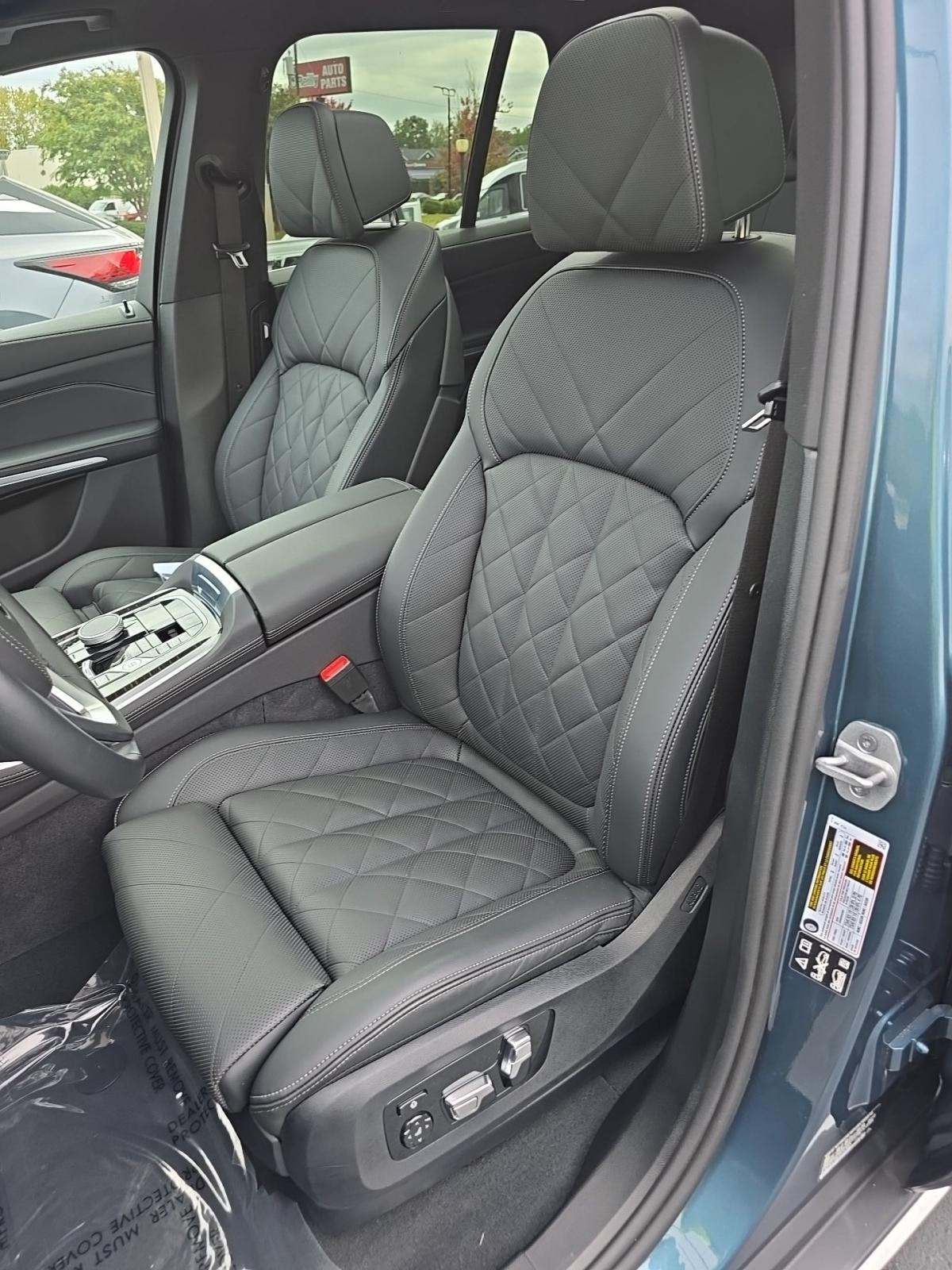 2025 BMW X5 xDrive40i AWD