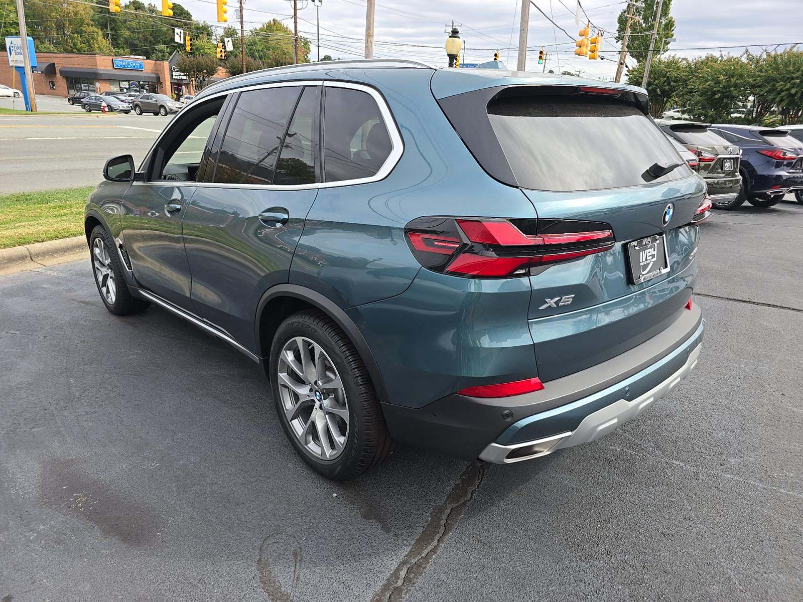 2025 BMW X5 xDrive40i AWD