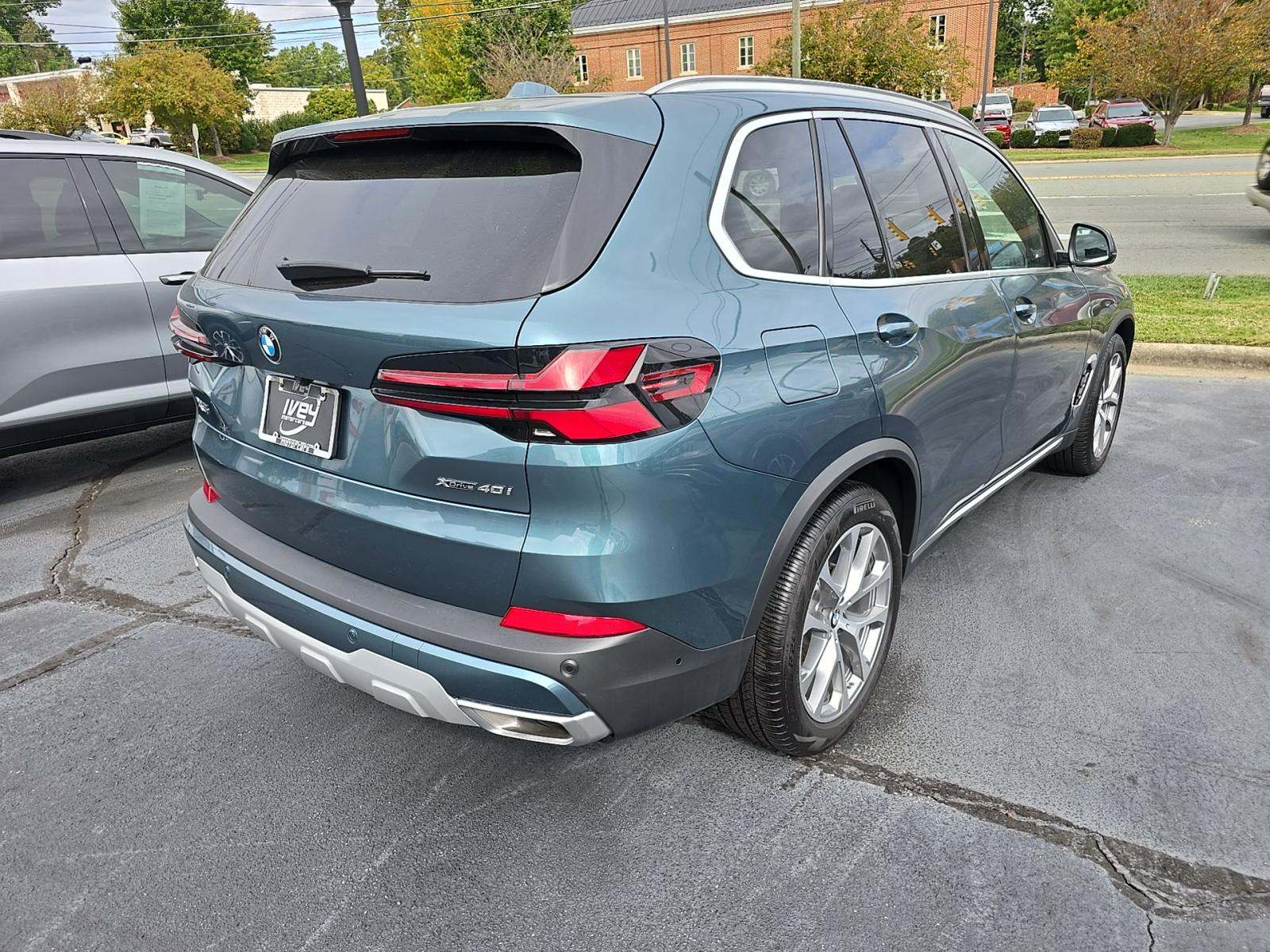 2025 BMW X5 xDrive40i AWD