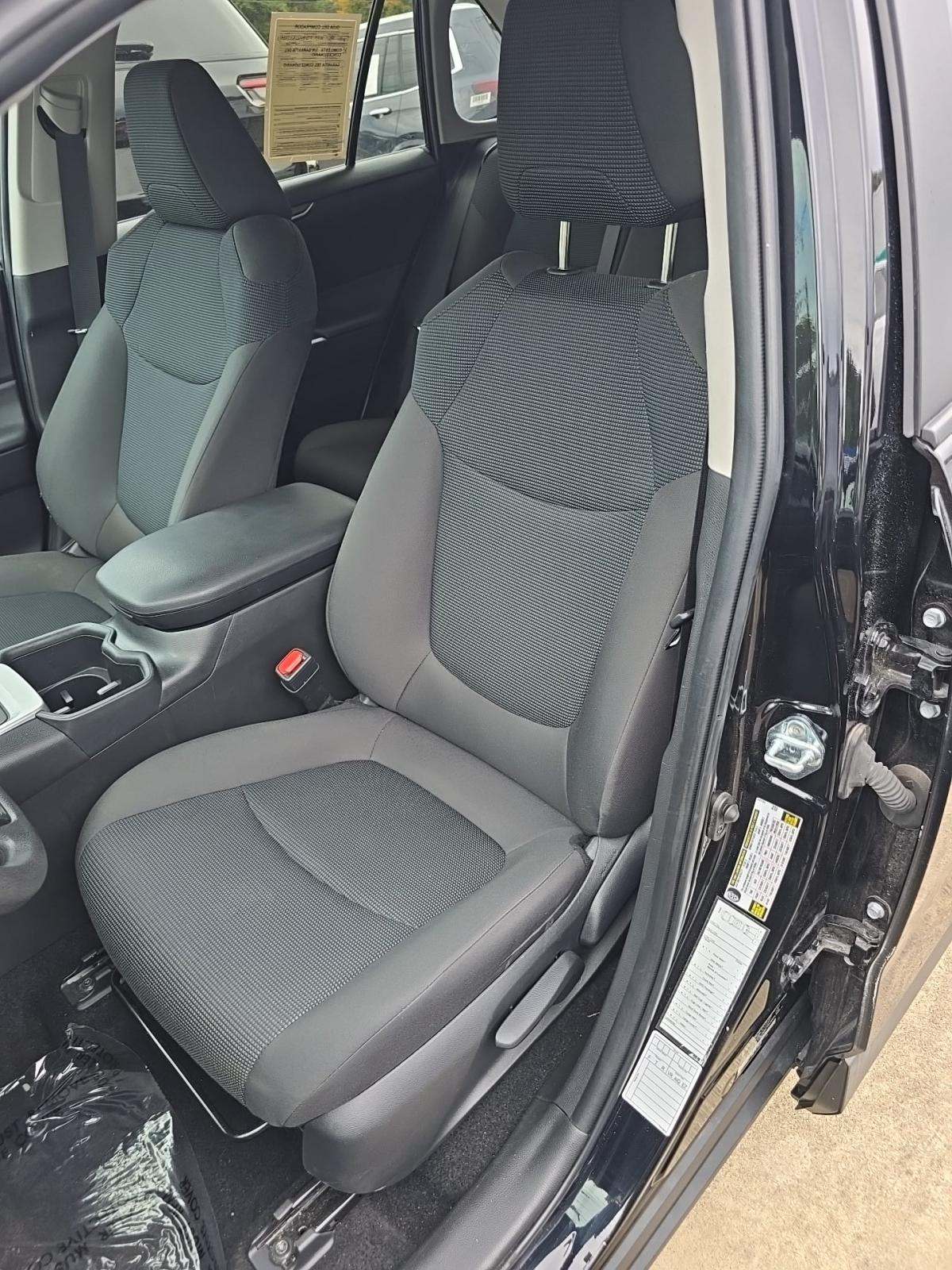 2024 Toyota RAV4 LE AWD