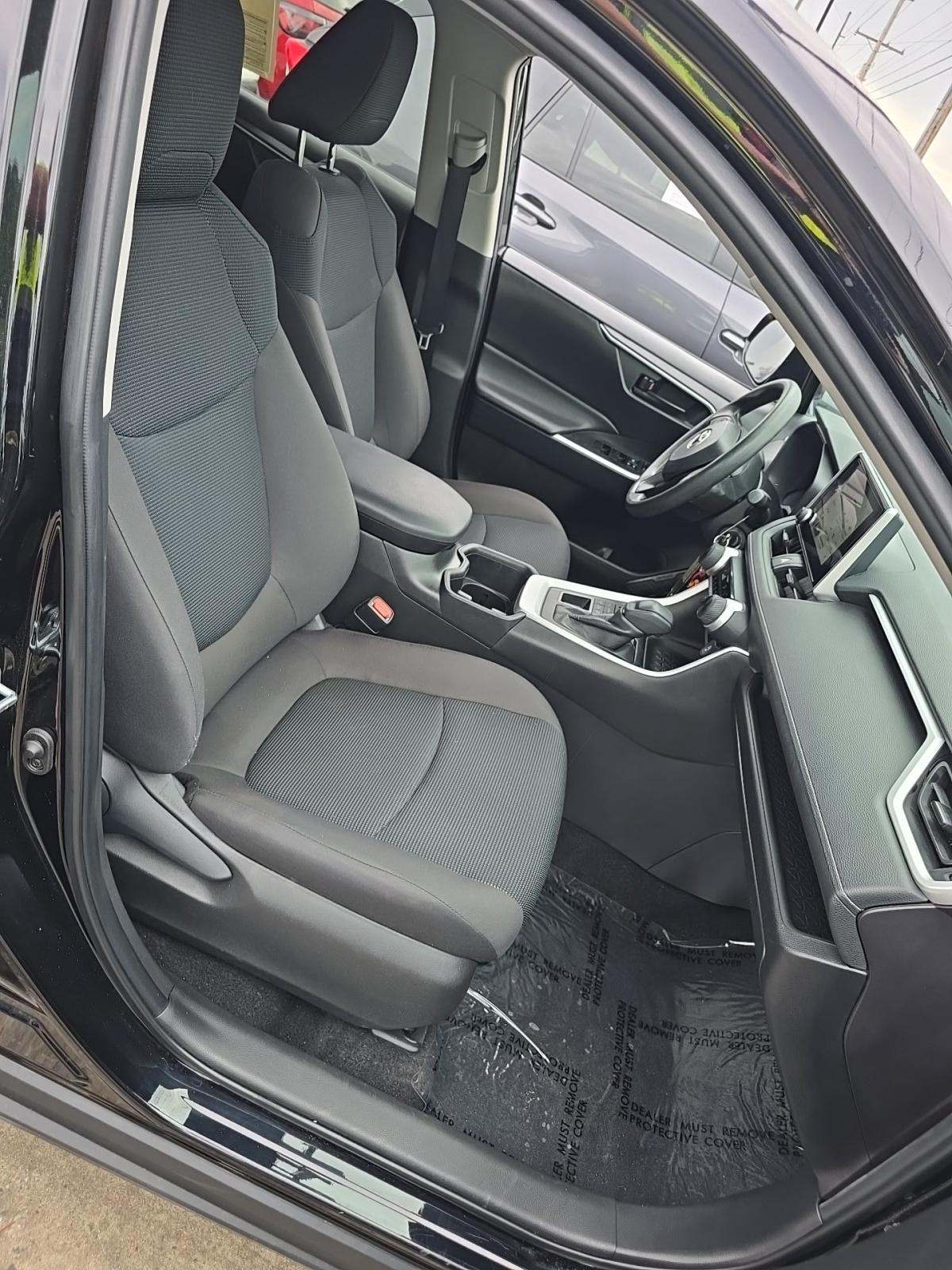 2024 Toyota RAV4 LE AWD