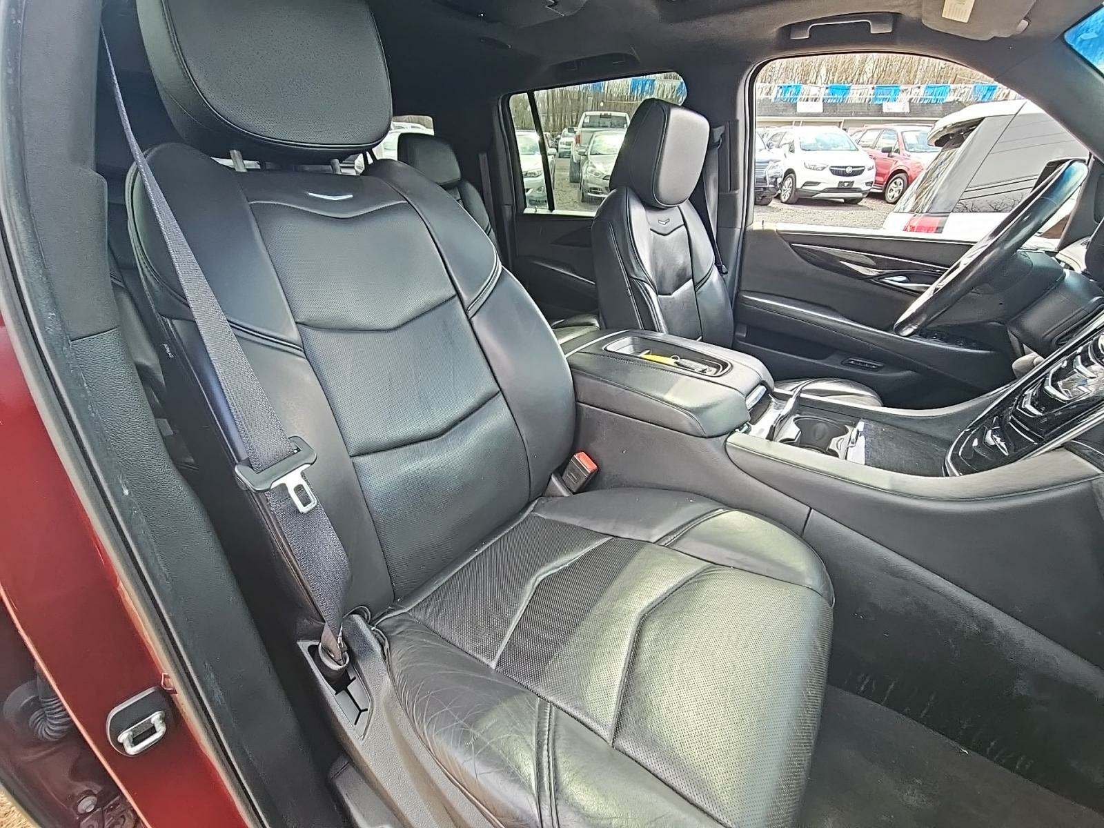 2017 Cadillac Escalade ESV Platinum AWD