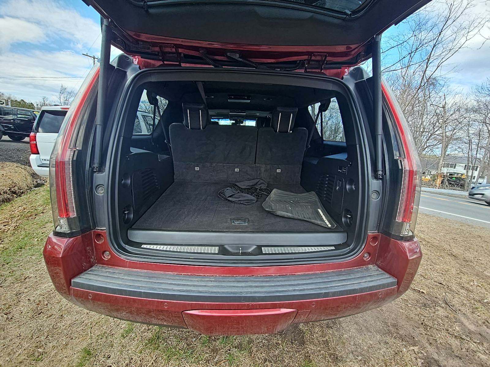 2017 Cadillac Escalade ESV Platinum AWD