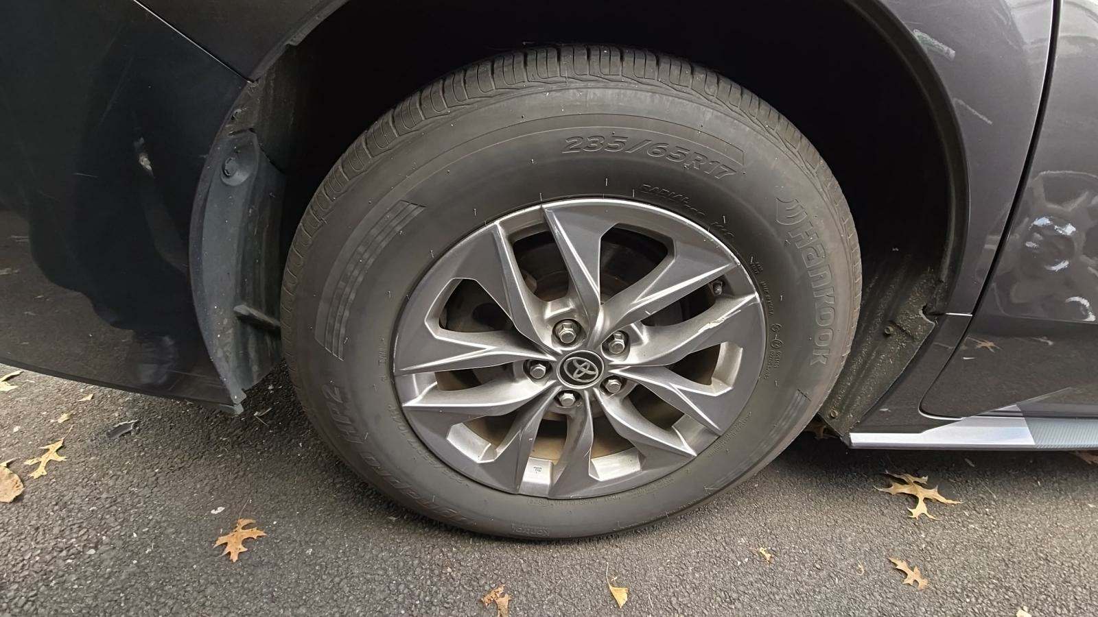 2021 Toyota Sienna XLE AWD