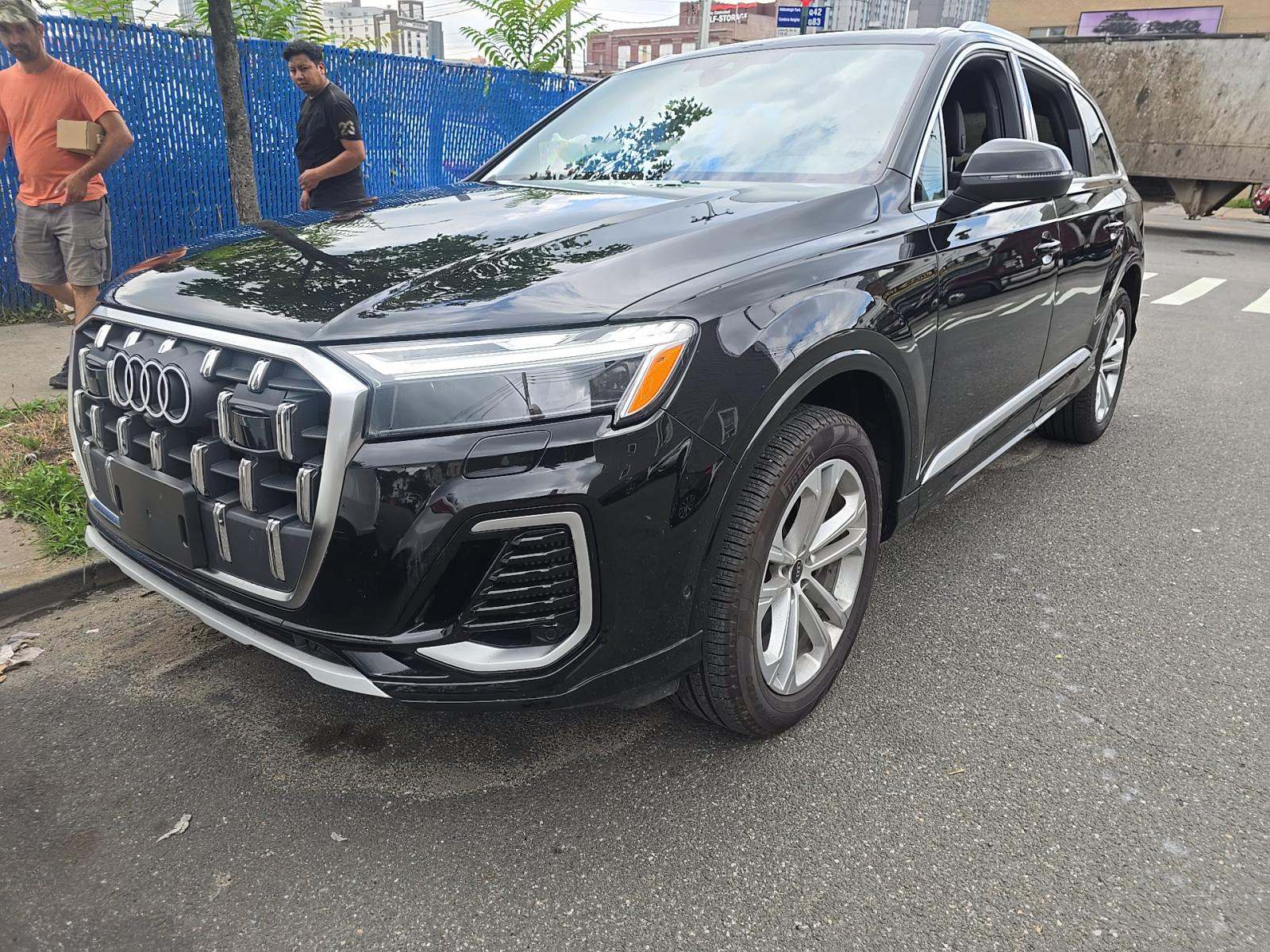 2025 Audi Q7 Premium Plus 55 TFSI