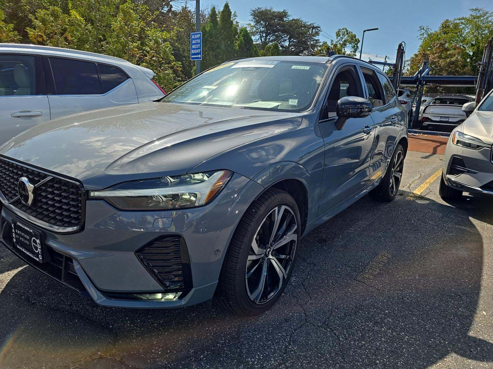 2022 Volvo XC60 B6 R-Design AWD