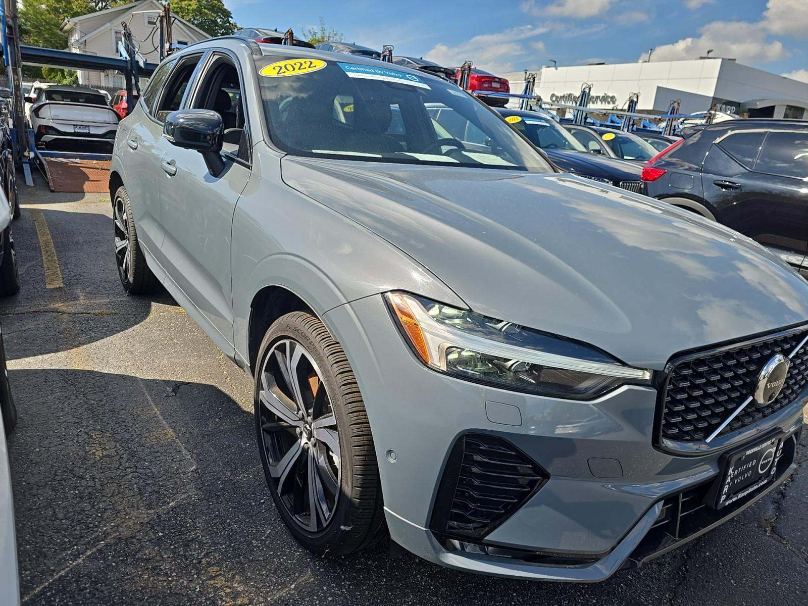 2022 Volvo XC60 B6 R-Design AWD