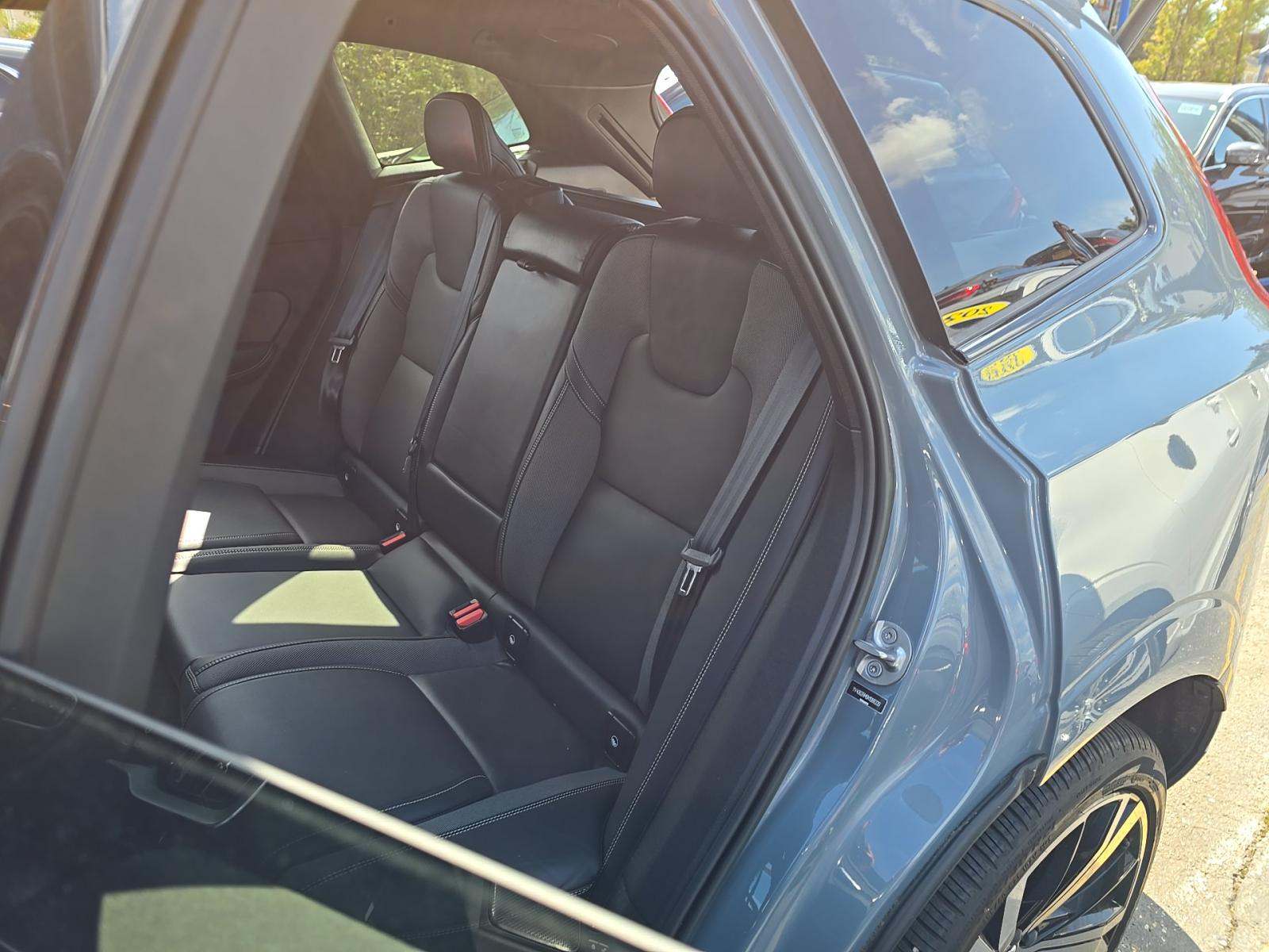 2022 Volvo XC60 B6 R-Design AWD