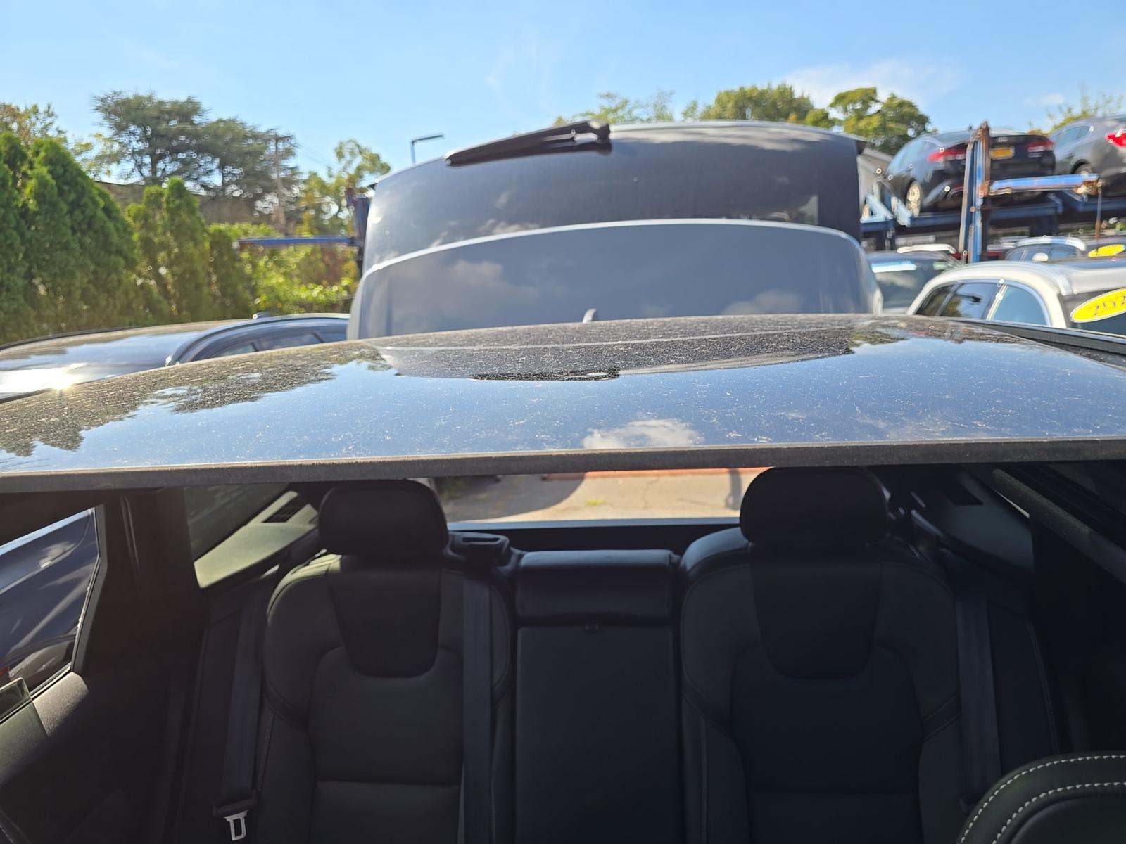 2022 Volvo XC60 B6 R-Design AWD