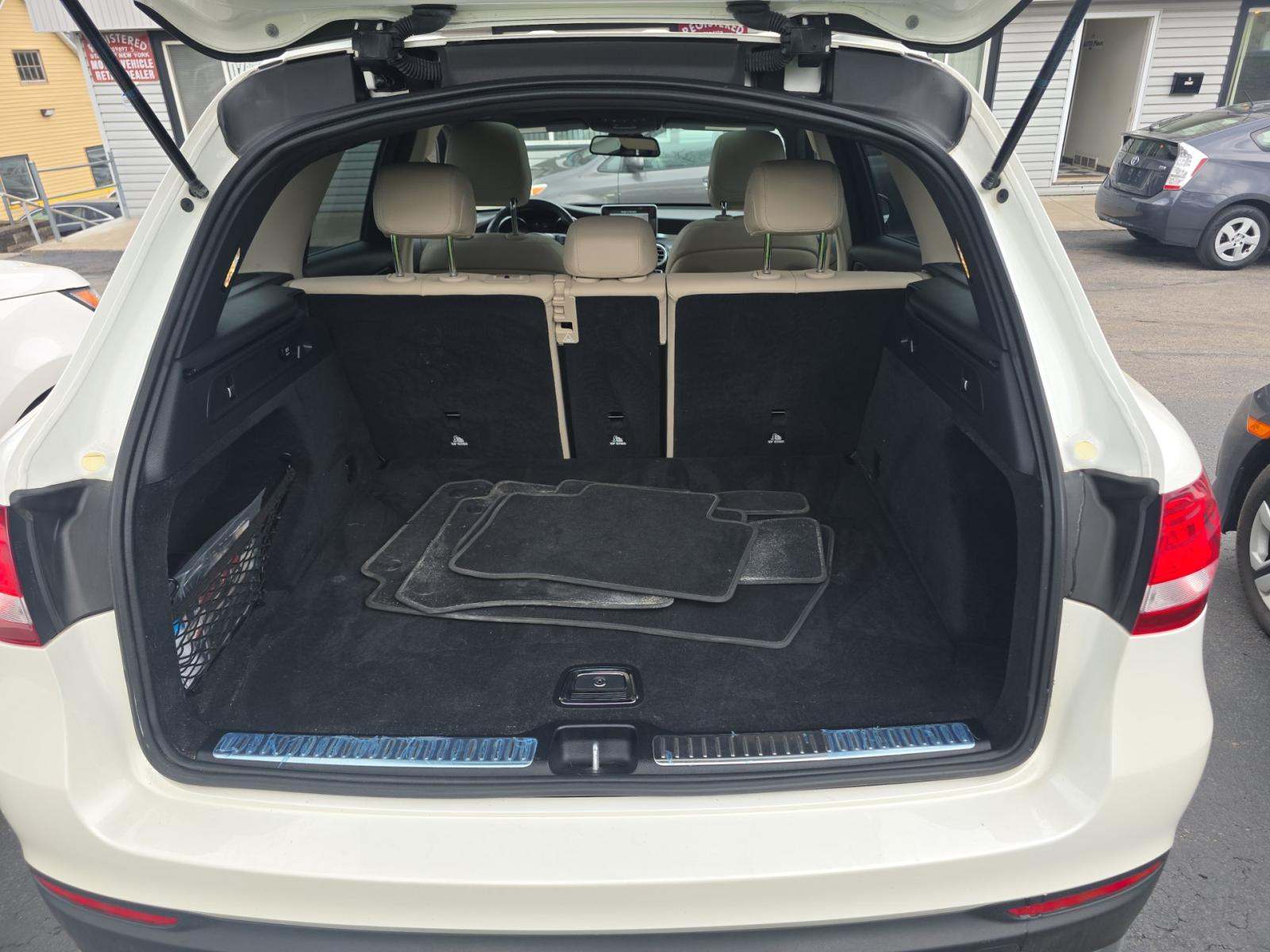 MERCEDES-BENZ GLC-CLASS - 10