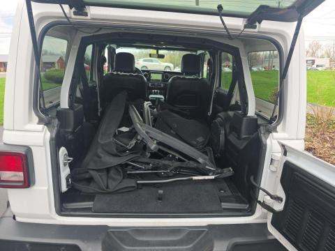 JEEP UNLIMITED SAHARA - 10