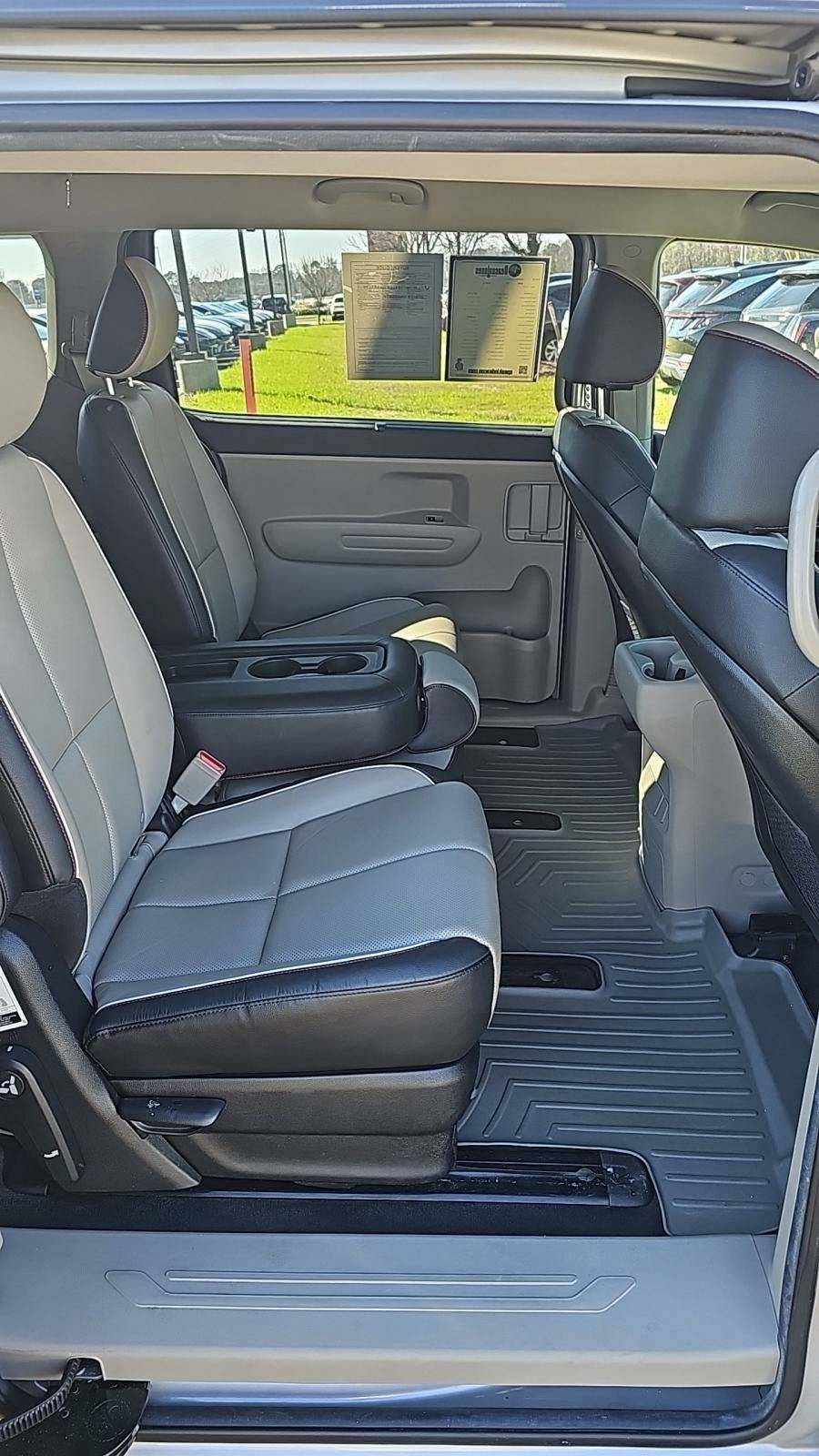 2020 Kia Sedona EX FWD