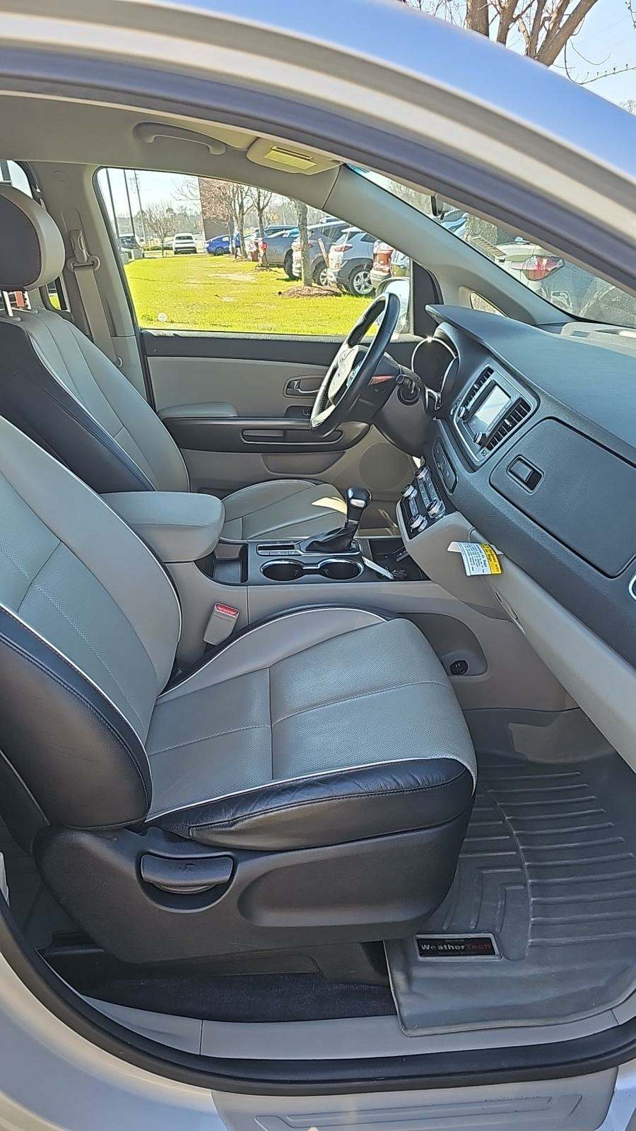 2020 Kia Sedona EX FWD