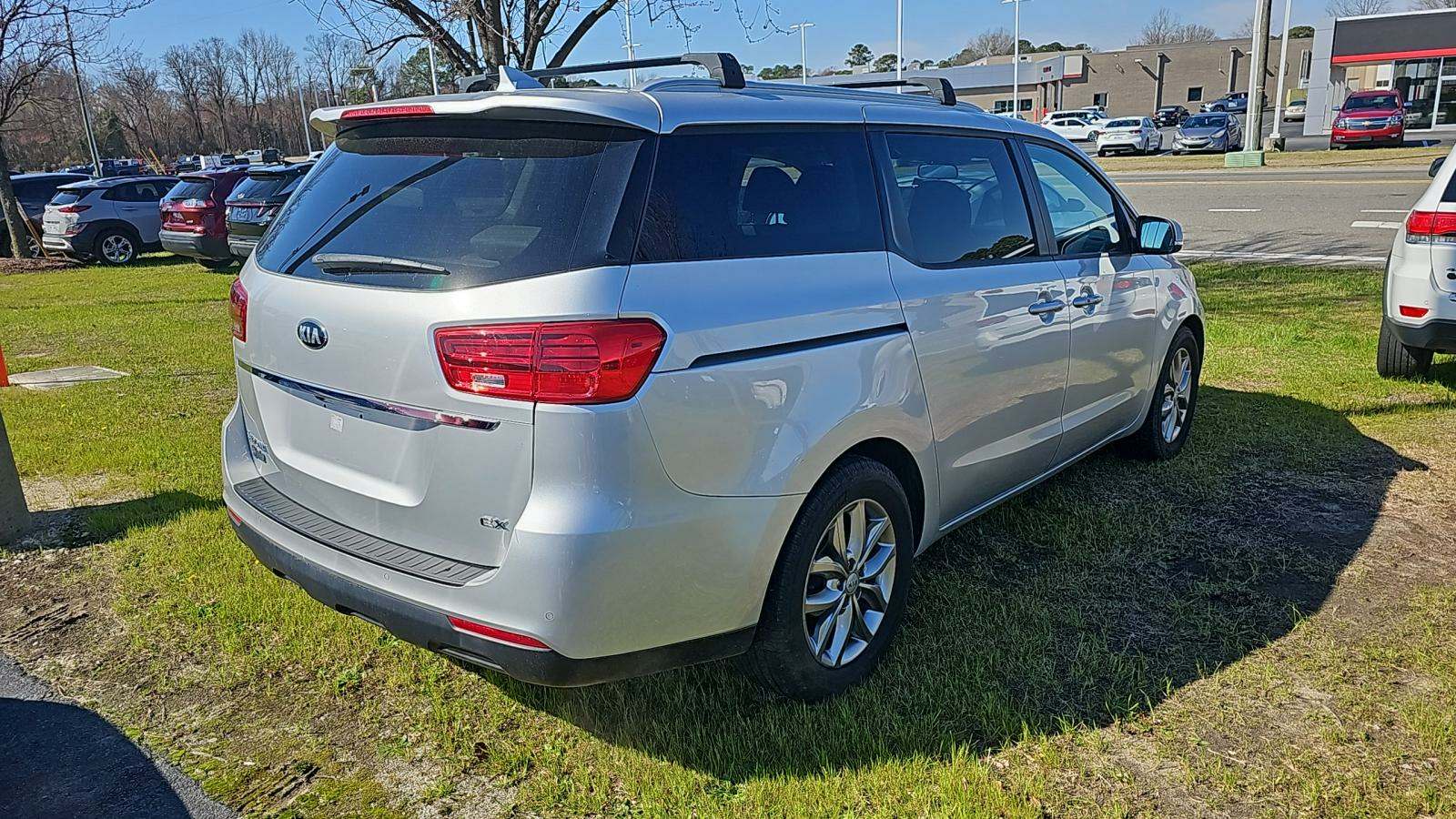 2020 Kia Sedona EX FWD