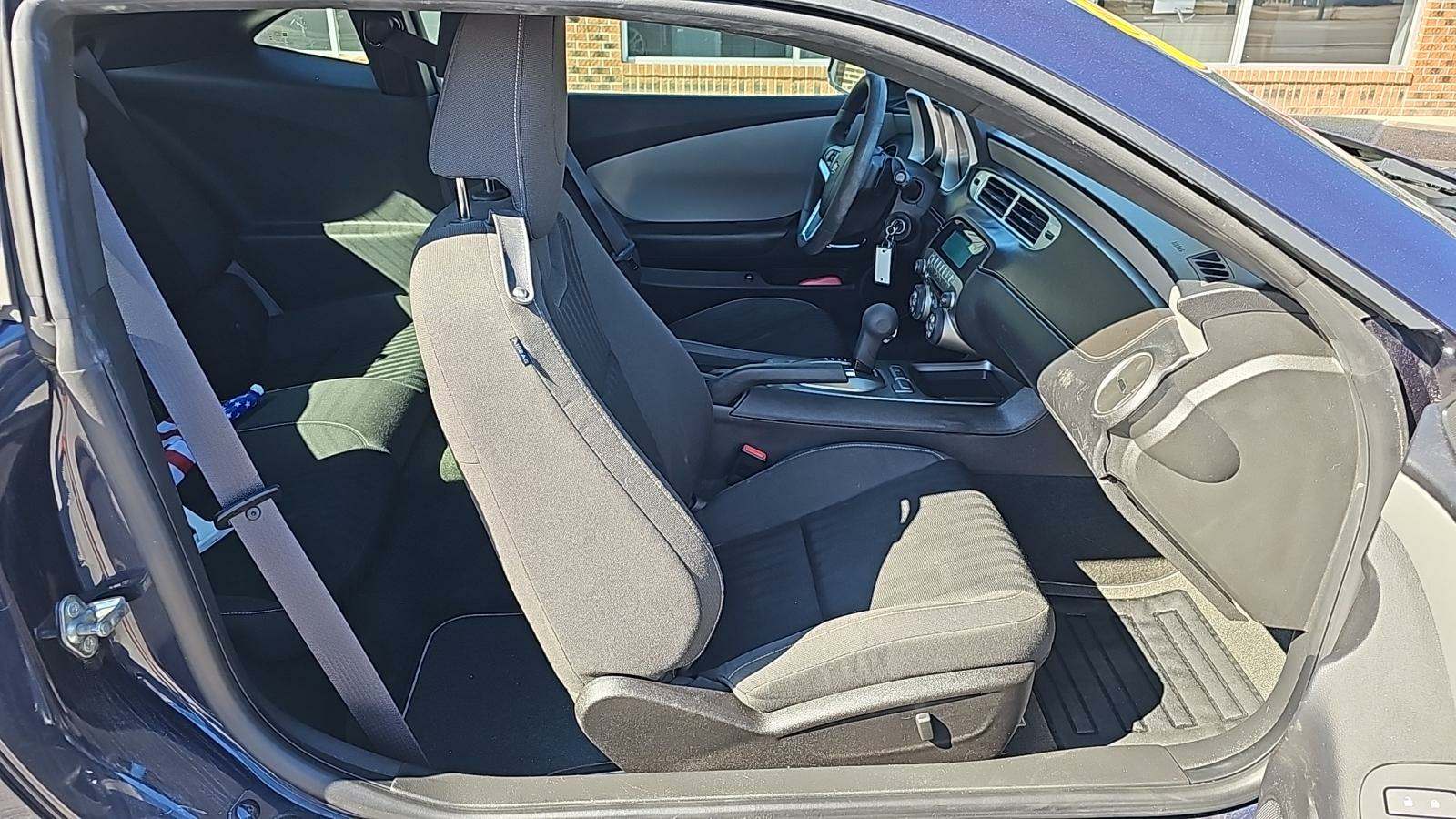 2015 Chevrolet Camaro LS RWD