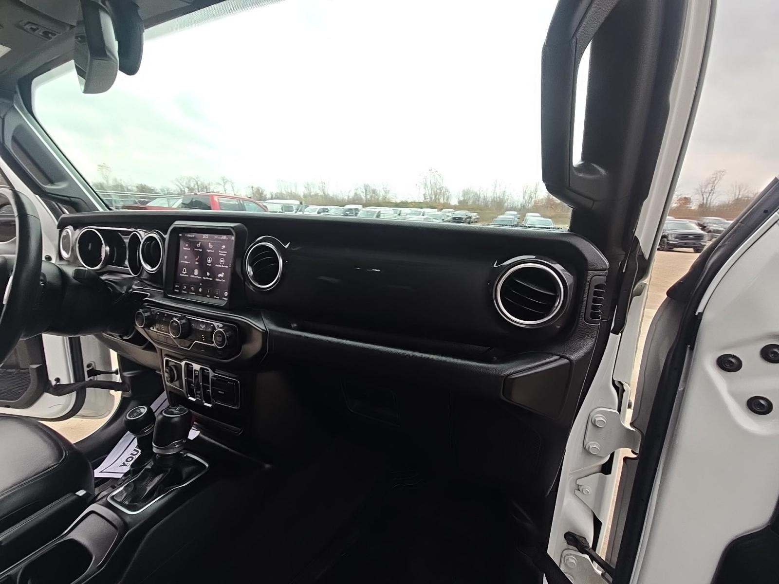 2023 Jeep Wrangler Sahara Altitude AWD