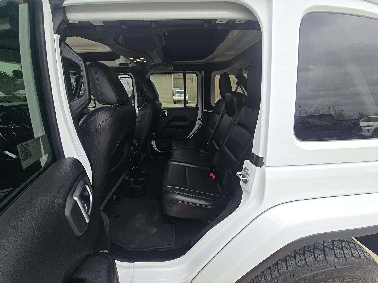 2023 Jeep Wrangler Sahara Altitude AWD