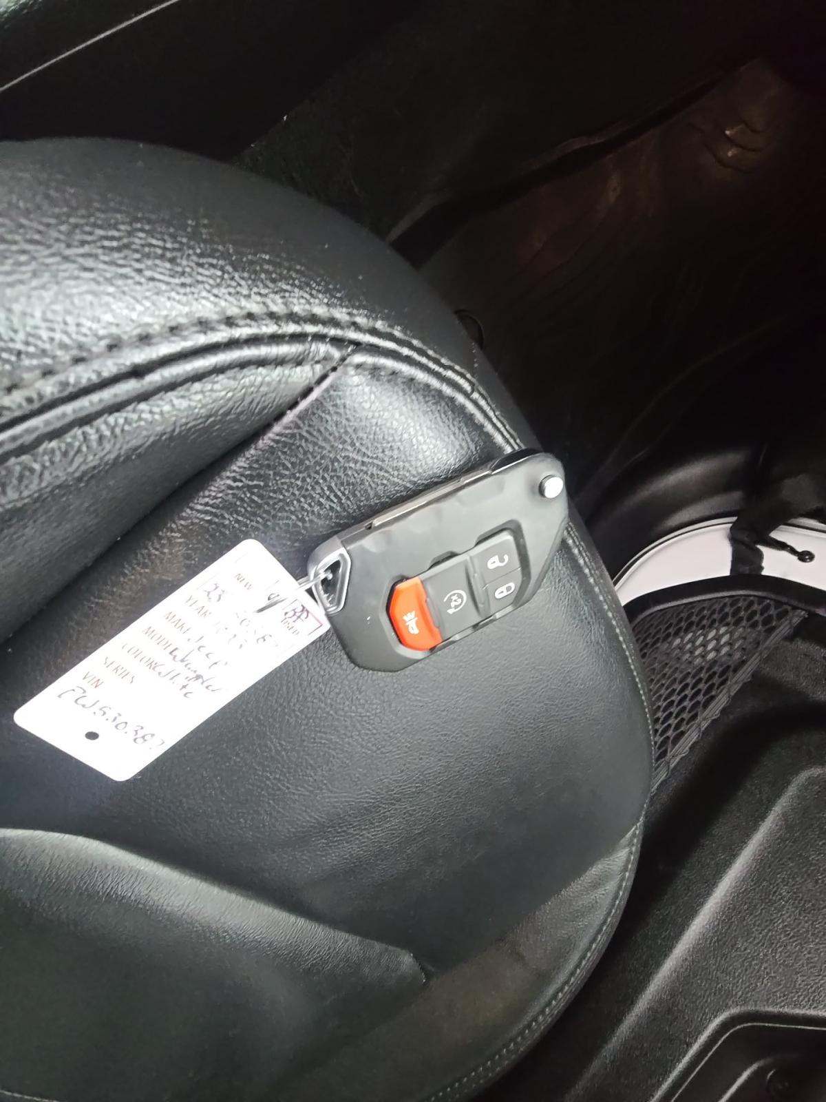 2023 Jeep Wrangler Sahara Altitude AWD