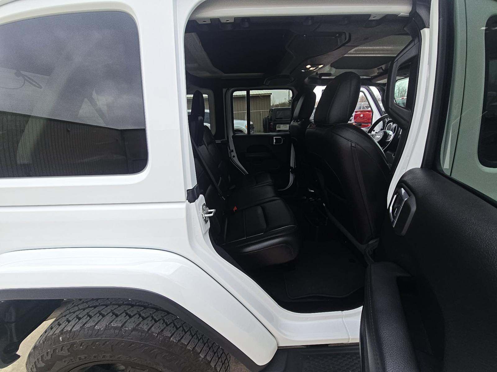 2023 Jeep Wrangler Sahara Altitude AWD