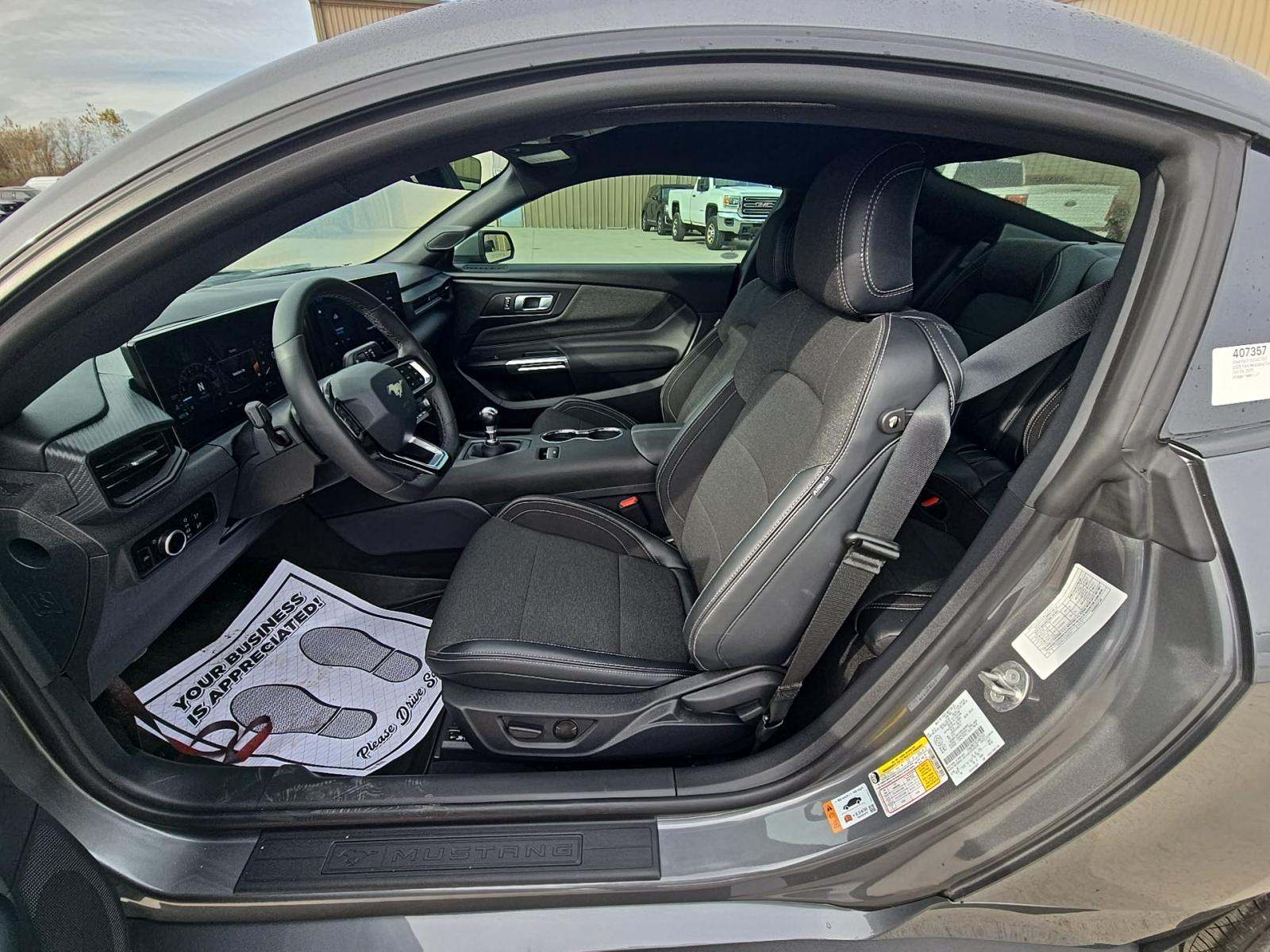 2025 Ford Mustang GT RWD