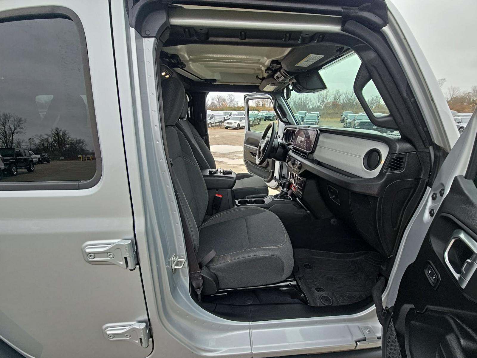 2024 Jeep Wrangler Willys AWD