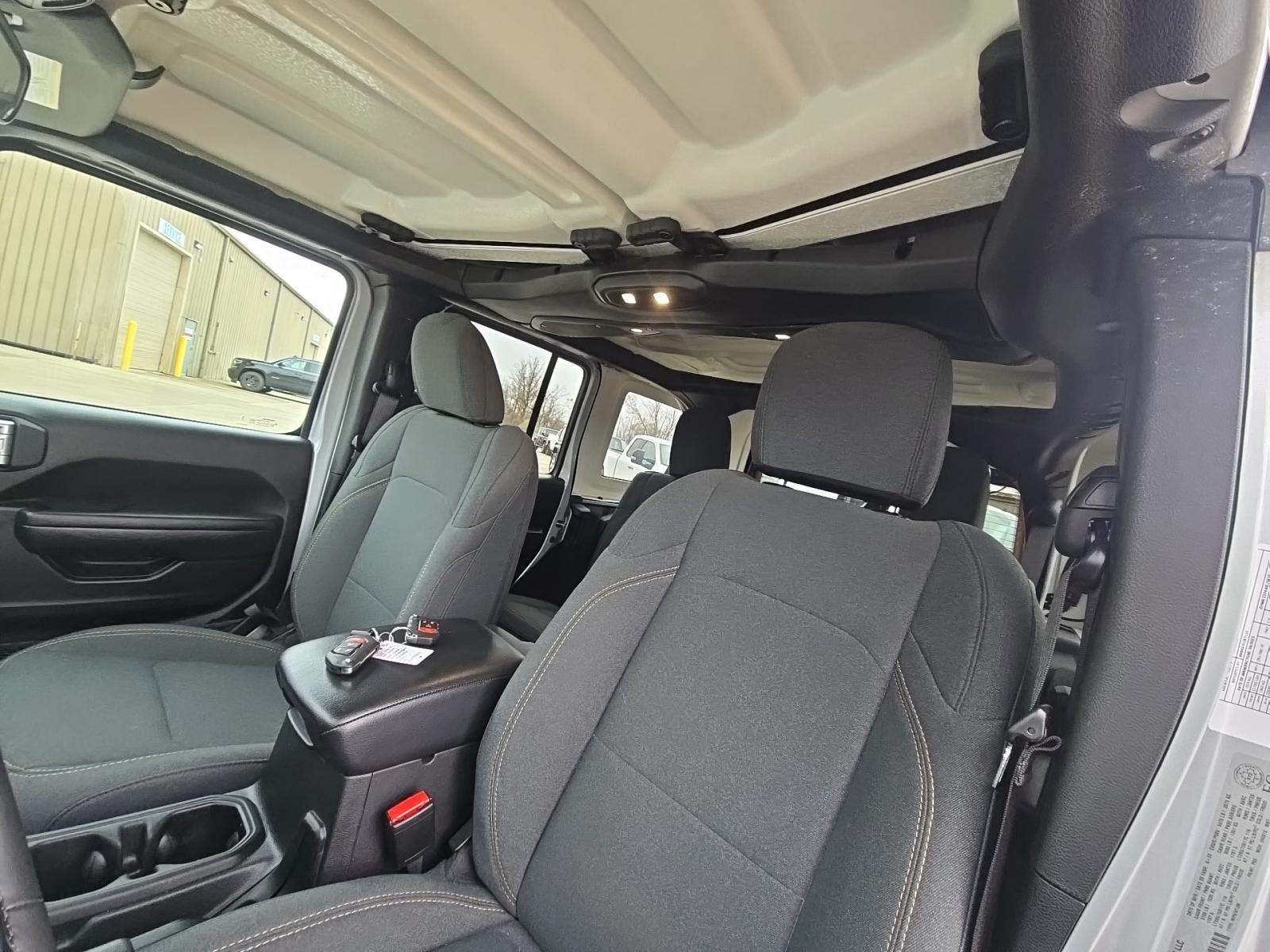 2024 Jeep Wrangler Willys AWD