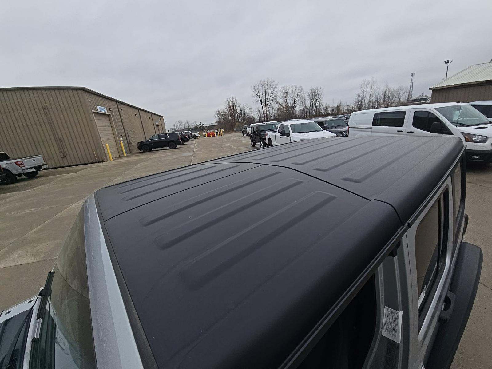 2024 Jeep Wrangler Willys AWD