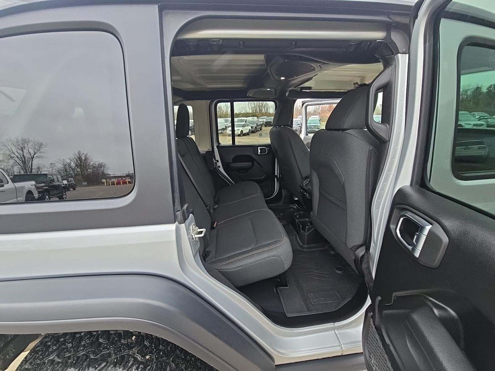 2024 Jeep Wrangler Willys AWD