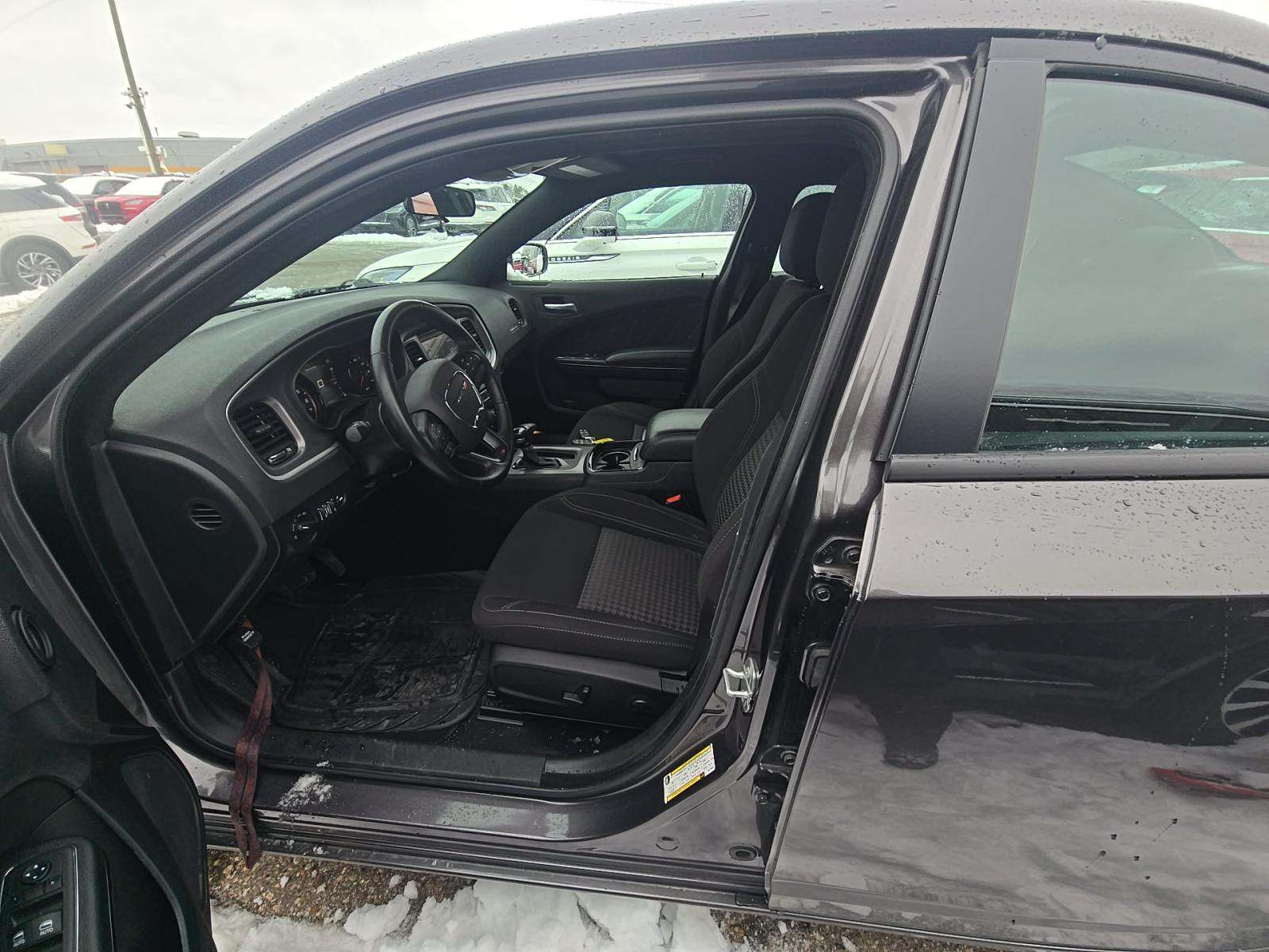 2022 Dodge Charger SXT RWD