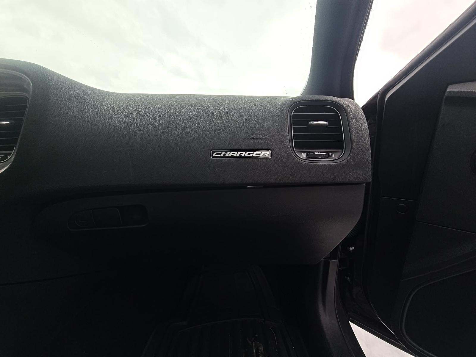 2022 Dodge Charger SXT RWD