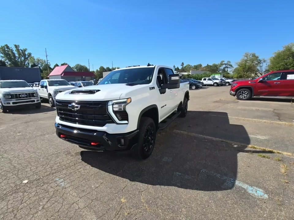 2025 Chevrolet Silverado 3500HD LT AWD
