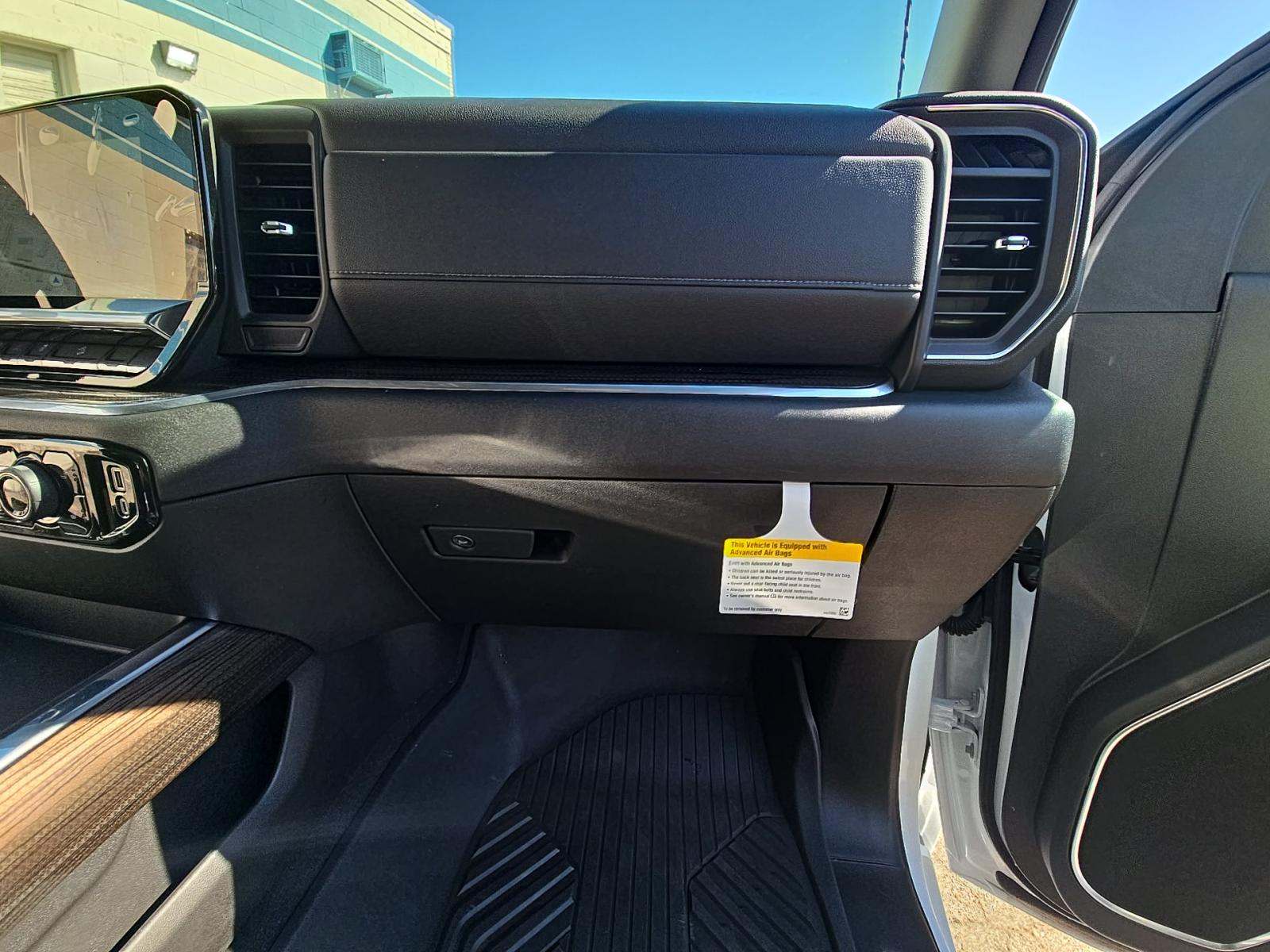 2025 Chevrolet Silverado 3500HD LT AWD