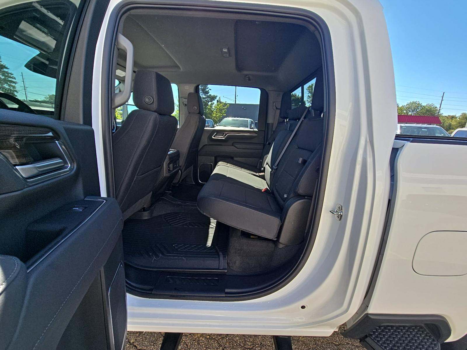 2025 Chevrolet Silverado 3500HD LT AWD
