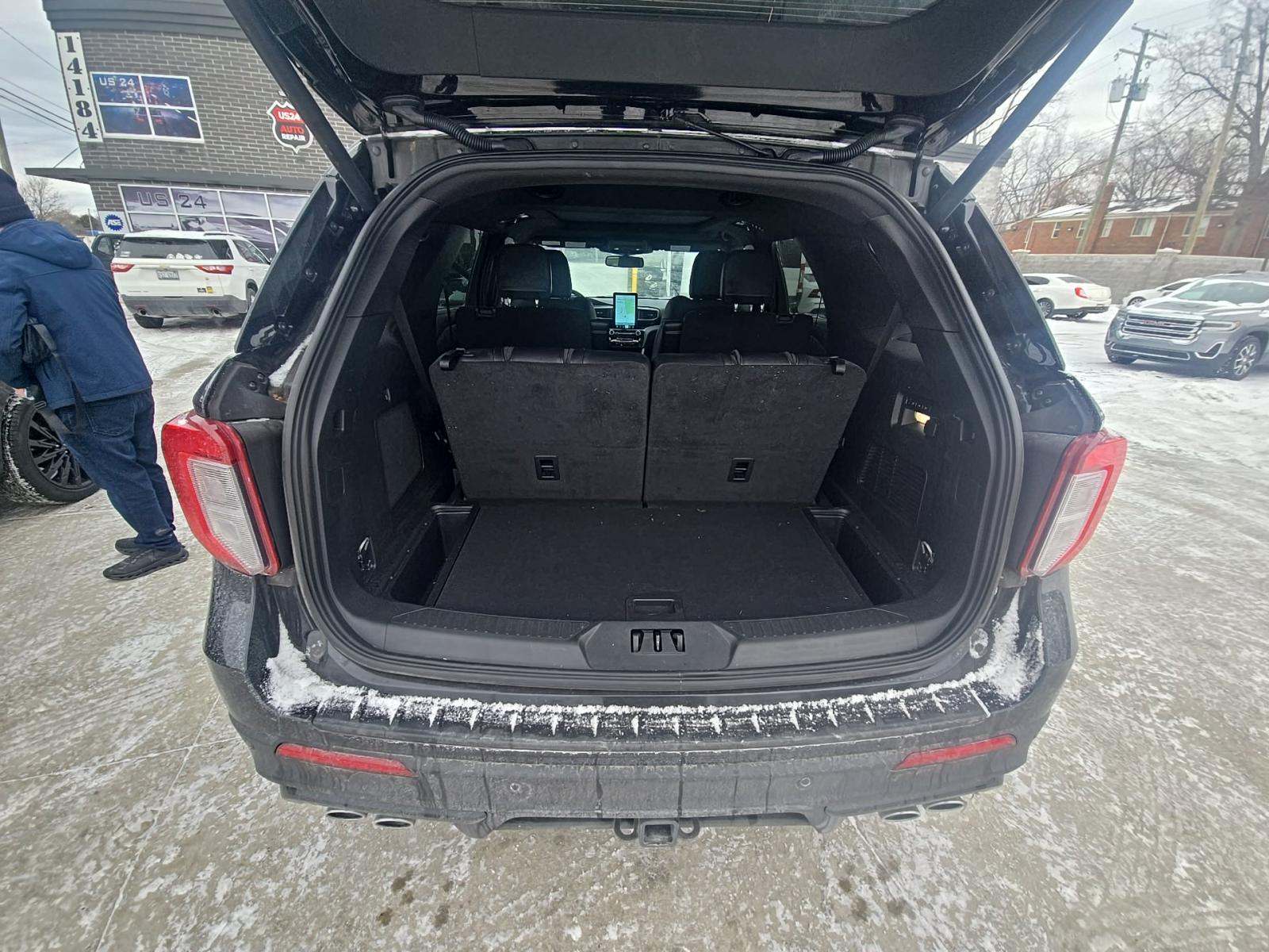 2023 Ford Explorer ST AWD