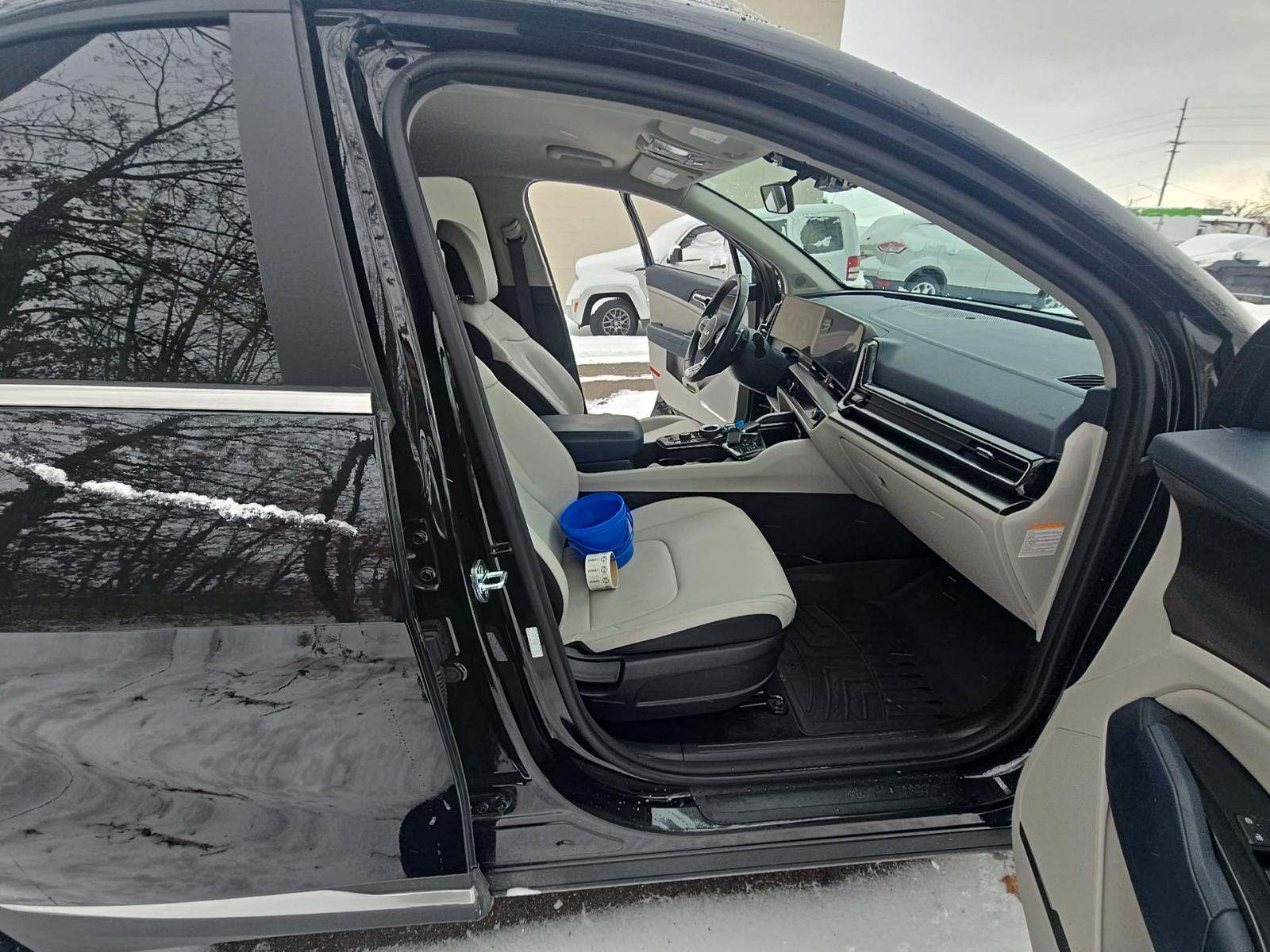 2023 Kia Sportage Hybrid EX AWD