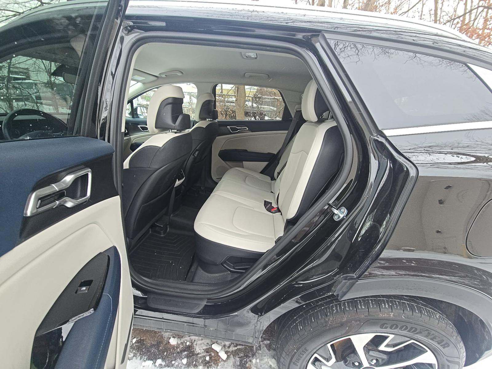 2023 Kia Sportage Hybrid EX AWD