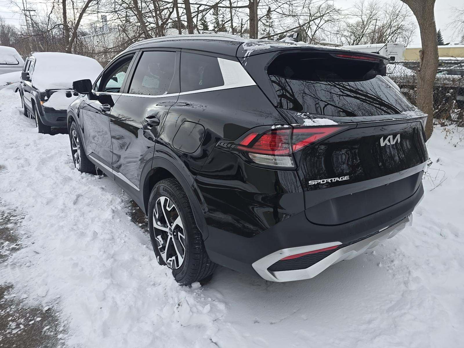 2023 Kia Sportage Hybrid EX AWD