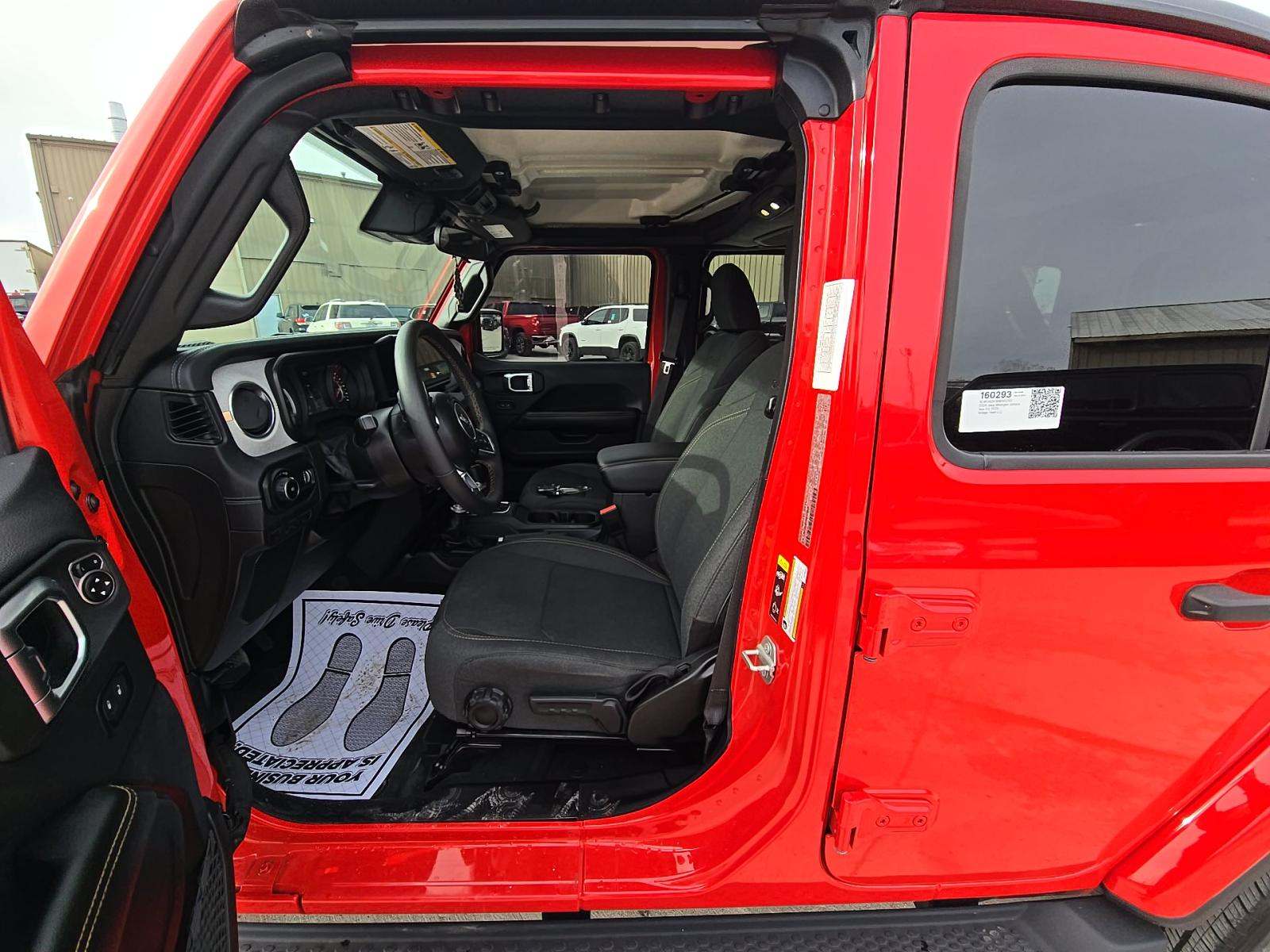 2024 Jeep Wrangler Sahara AWD