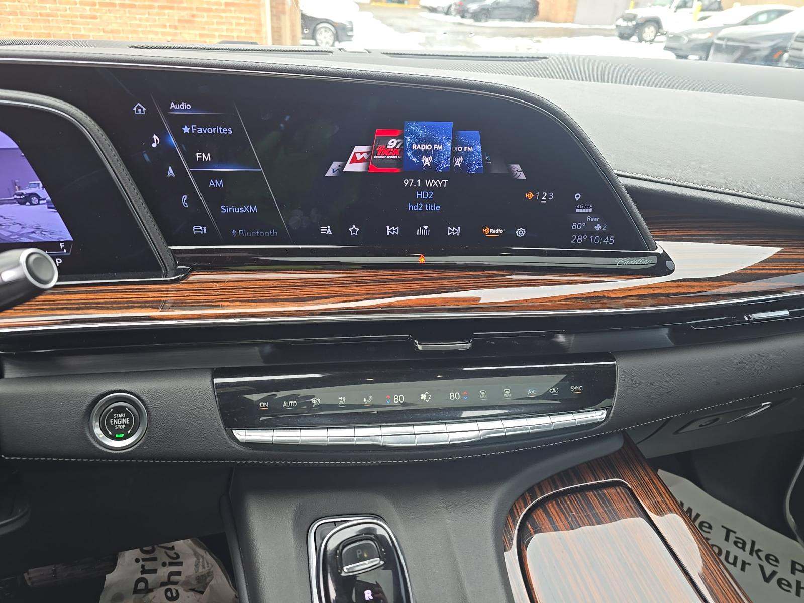 2022 Cadillac Escalade ESV Premium Luxury AWD