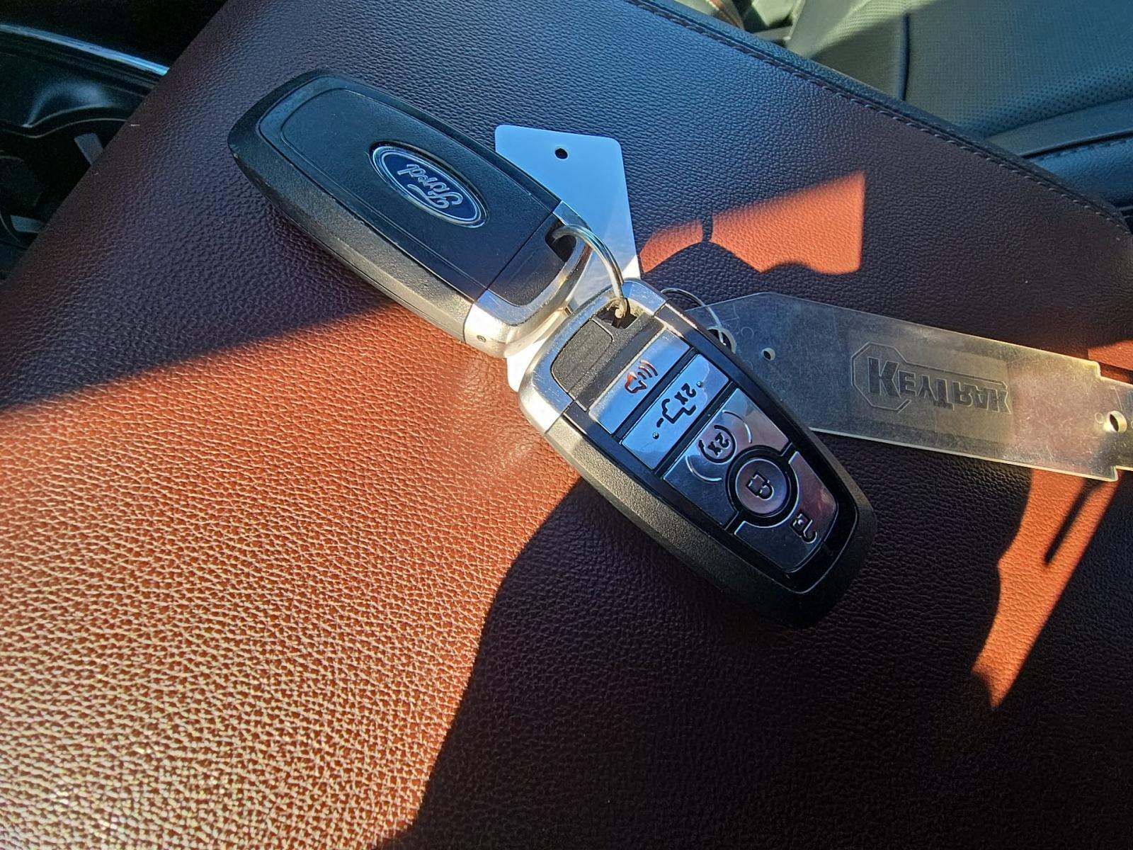 2023 Ford F-150 Lariat AWD