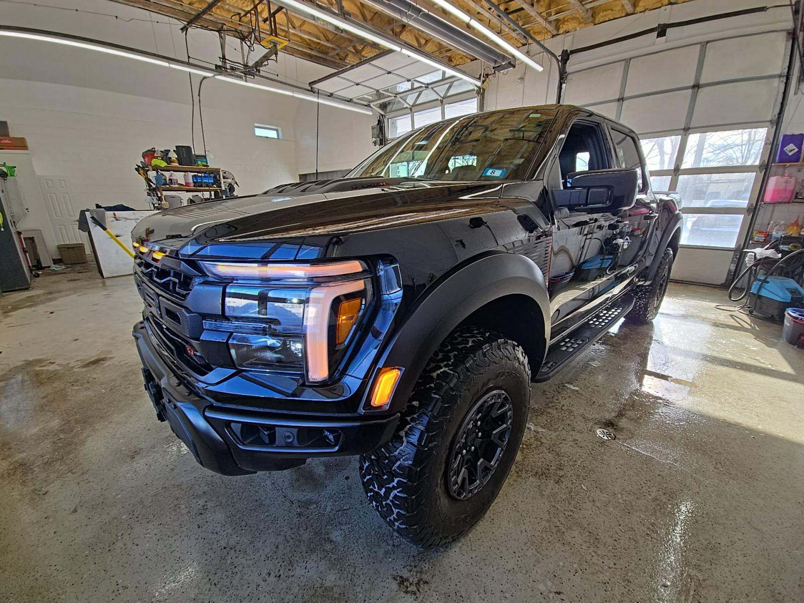 2025 Ford F-150 Raptor AWD